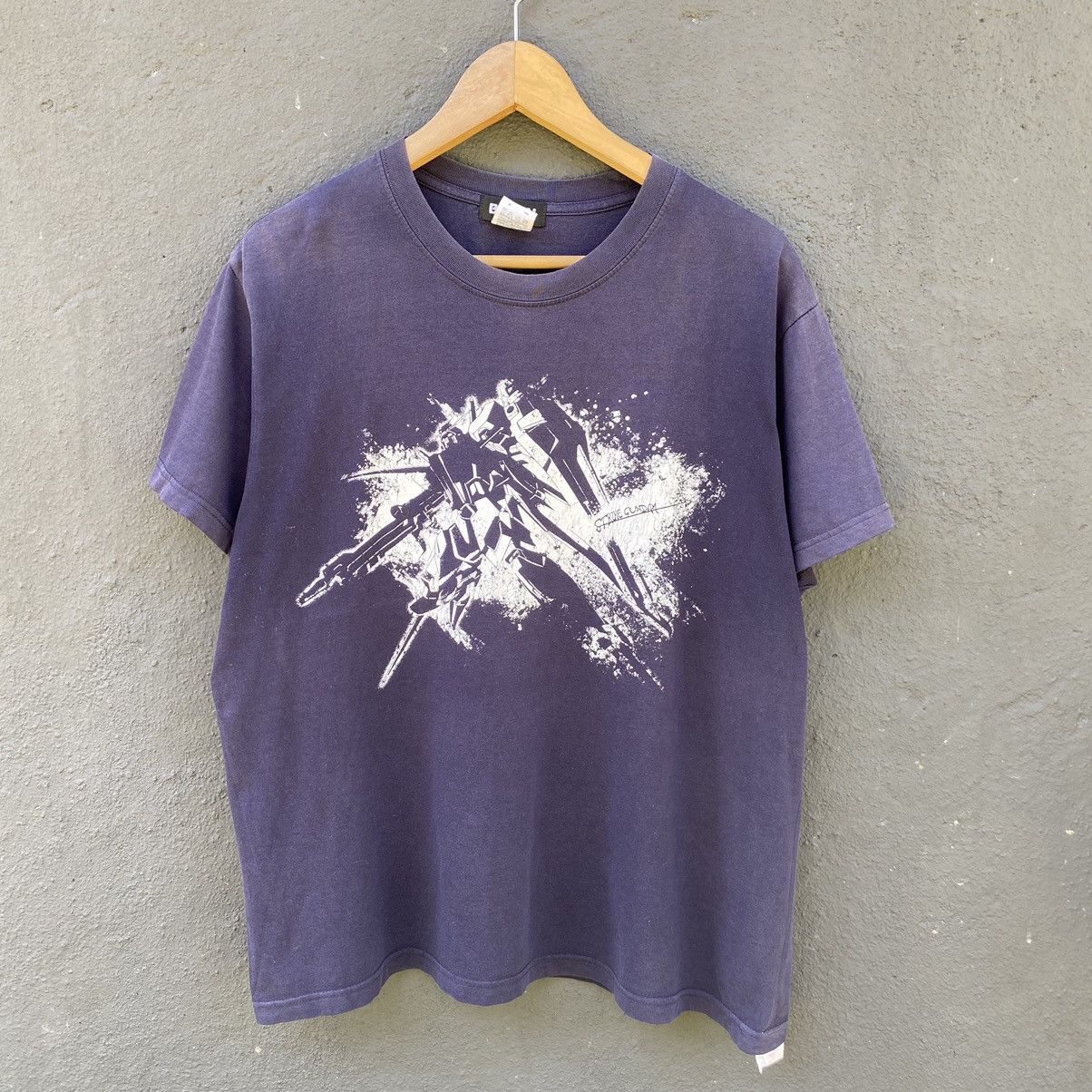 Anime Thrashed Faded Vintage Gundam Japanese Anime ERD GRUNGE TEE Size US L / EU 52-54 / 3 - 1 Thumbnail