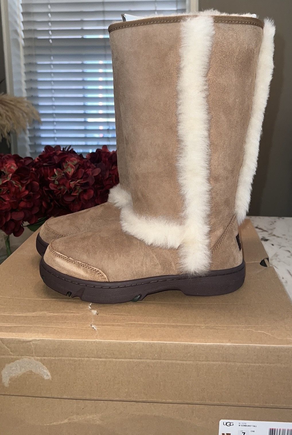 Ugg NIB UGG Sunburst Tall Women’s boots Chestnut |size 7 Size US 7 / IT 37 - 7 Thumbnail