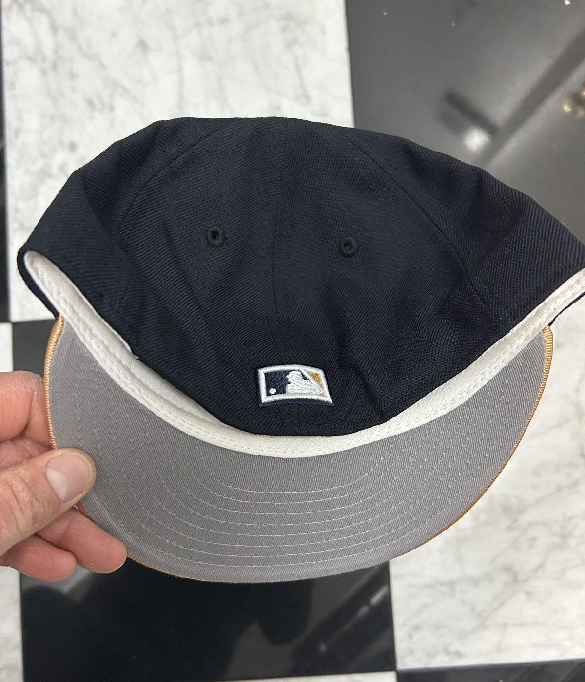 New Era Exclusive Astros fitted hat size 7 Size ONE SIZE - 2 Thumbnail