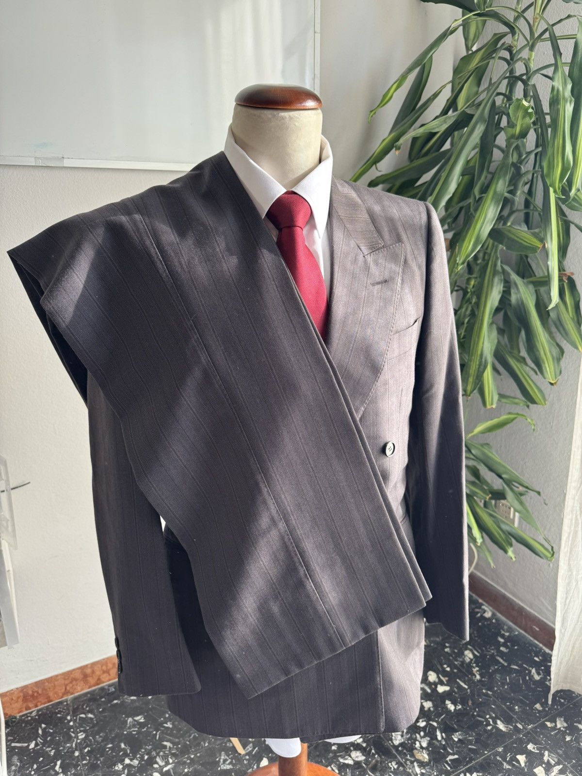 Dior Christian Dior 46 Suit Size 46R - 6 Thumbnail