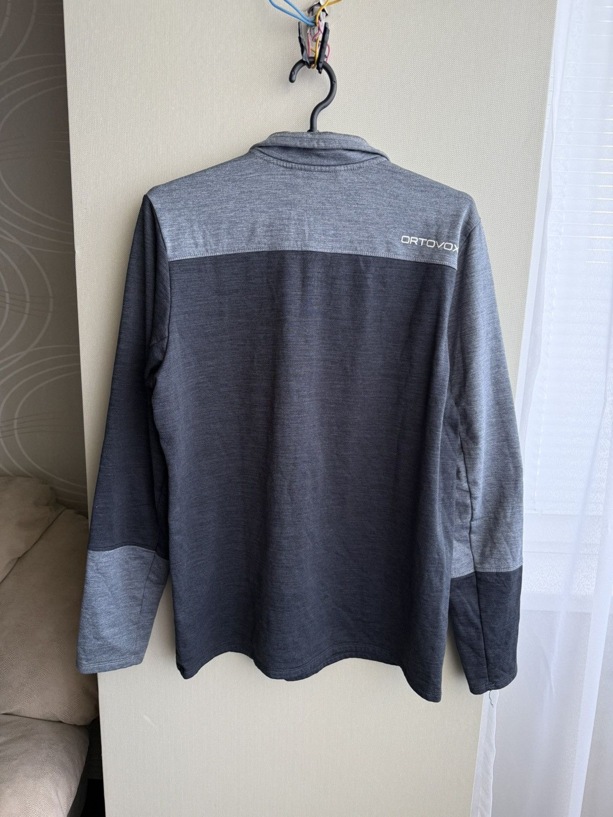 ORTOVOX men's ortovox grid merino wool fleece jacket hooded size L Size US L / EU 52-54 / 3 - 6 Thumbnail