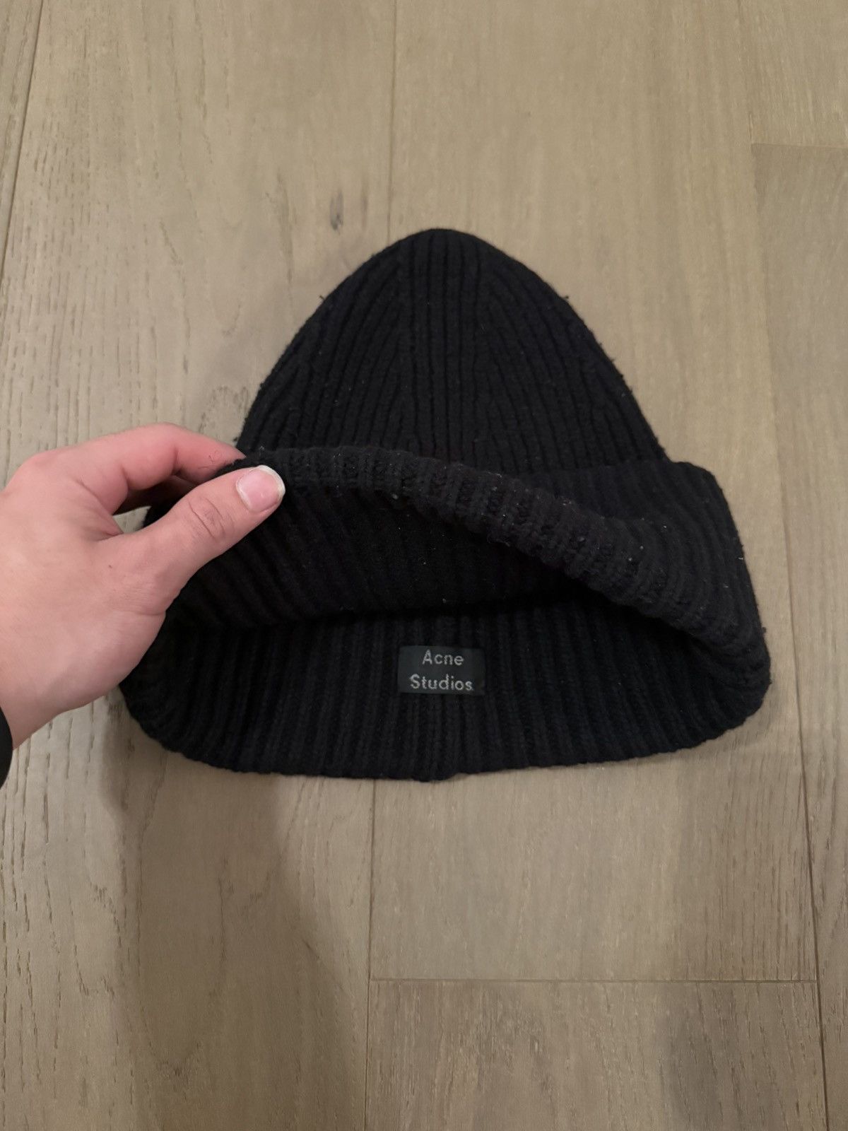 Acne Studios Acne Studios Black Face Logo Ribbed Beanie Size 36 - 2 Thumbnail