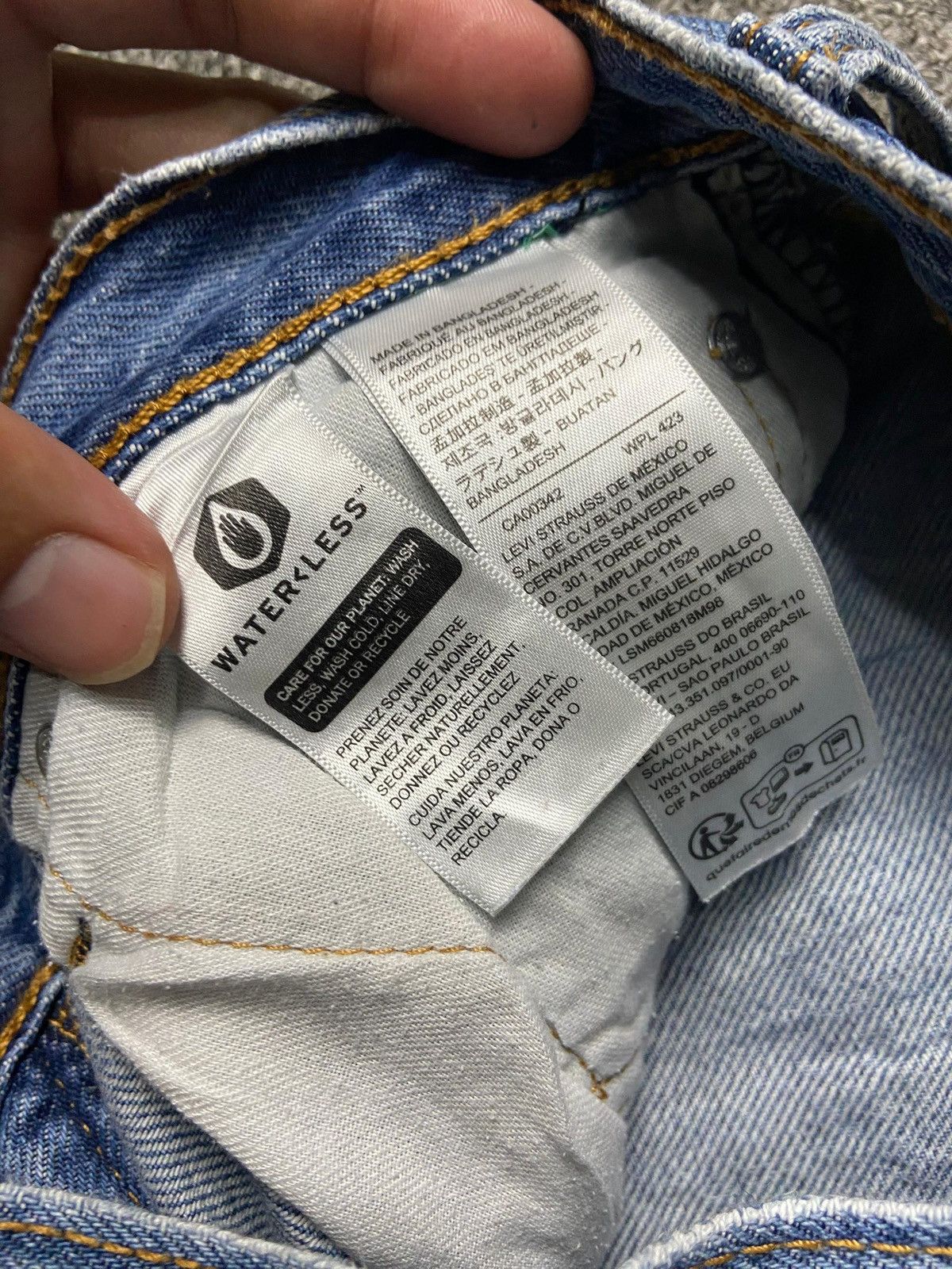 Levi's Levis Strauss Co. Relaxed Fit Straight Denim Jeans (158) Size US 29 - 4 Thumbnail