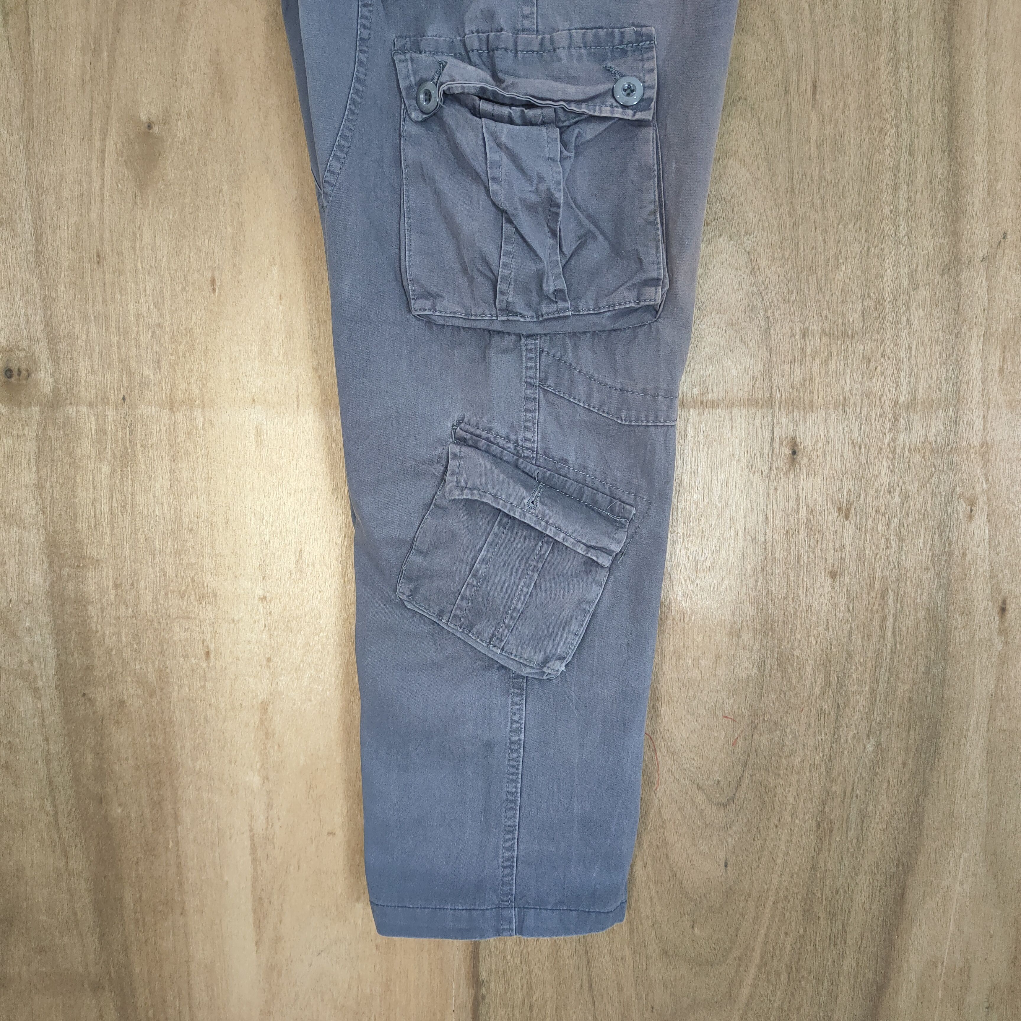 Japanese Brand VINTAGE JAPANESE BRAND FADED GREY CARGO PANTS Size US 34 / EU 50 - 12 Thumbnail