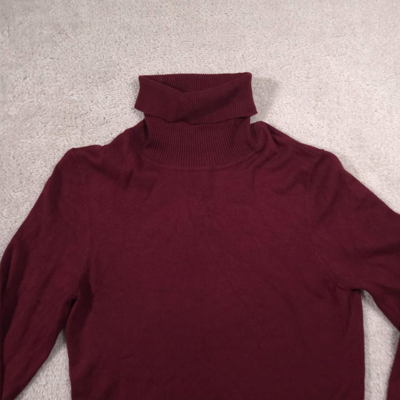 Calvin Klein Calvin Klein Sweater Mens Small Red Turtleneck Lightweight Rayon Knit Pullover Size US S / EU 44-46 / 1 - 3 Thumbnail