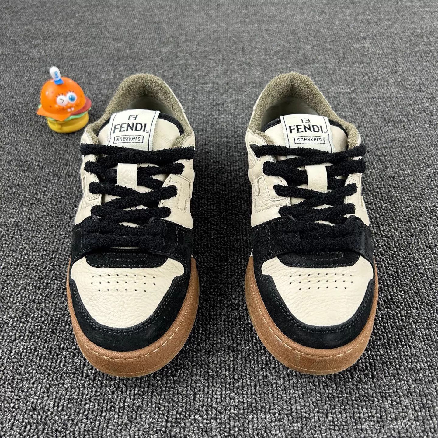 Fendi Fendi Match Black & White Sneakers Women's 36 Size US 5.5 / IT 35.5 - 2 Thumbnail