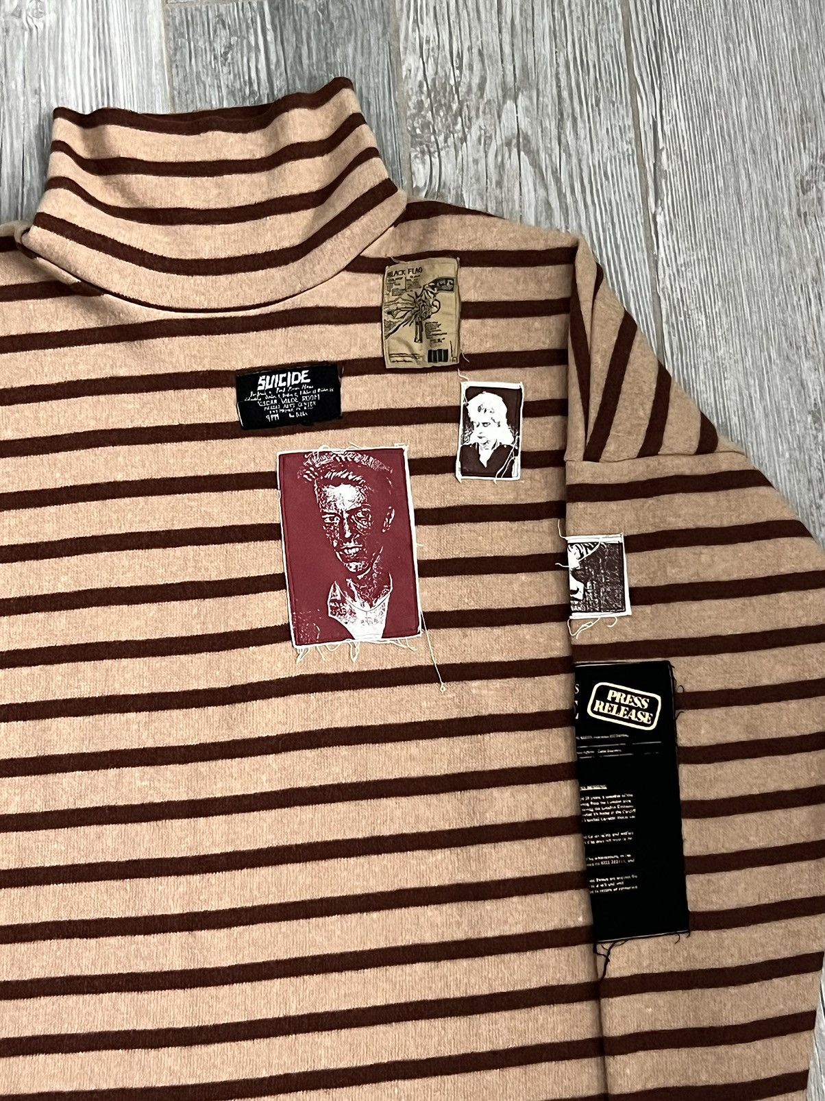 Raf Simons AW2001-2002 Raf Simons Riot Riot Riot Tan Runway Turtleneck Size US XL / EU 56 / 4 - 4 Thumbnail