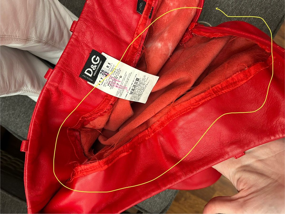 Dolce & Gabbana Vintage Dolce & Gabbana Red Leather Straight Pencil Skirt Size 28" / US 6 / IT 42 - 6 Thumbnail