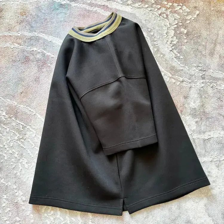 Sz 4 Undercover Special Neck Tee