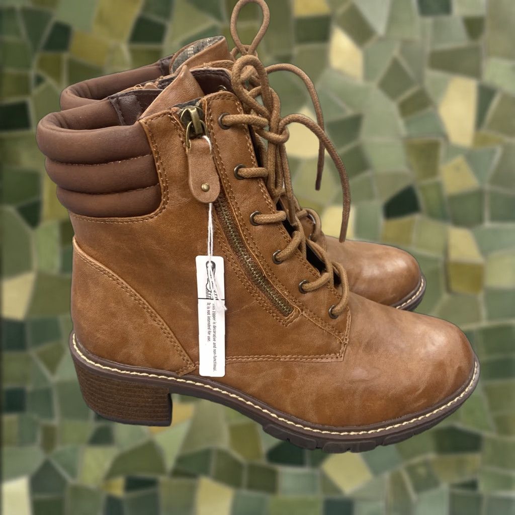 Vintage VINTAGE White Mountain Women's Combat Boots.Size 6.5 Casual Faux Leather Ankle Booties Fall Winter Size US 6.5 / IT 36.5 - 1 Thumbnail