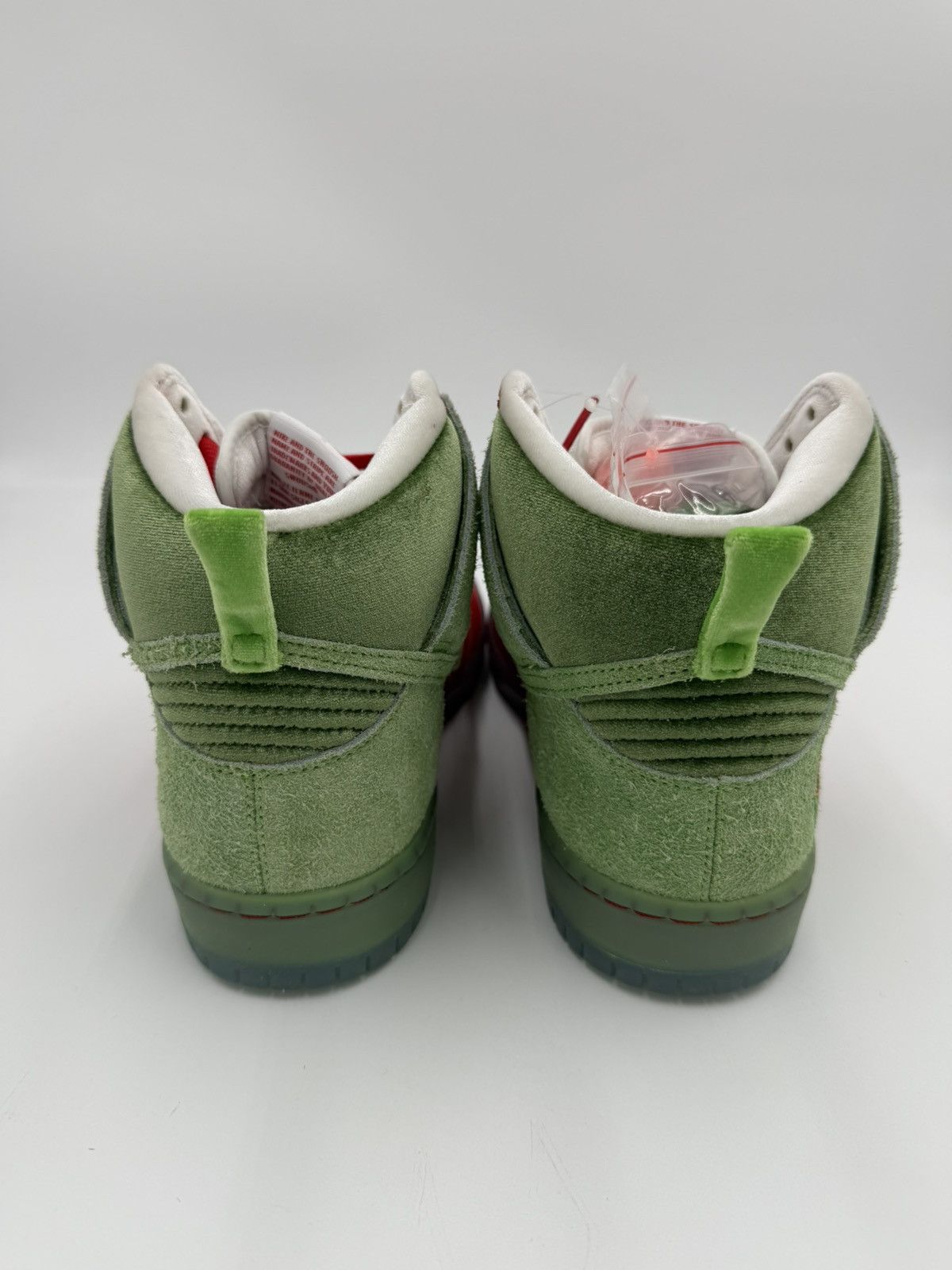 Nike SB Dunk High Strawberry Cough (Special Box) Size US 9.5 / EU 42-43 - 3 Thumbnail