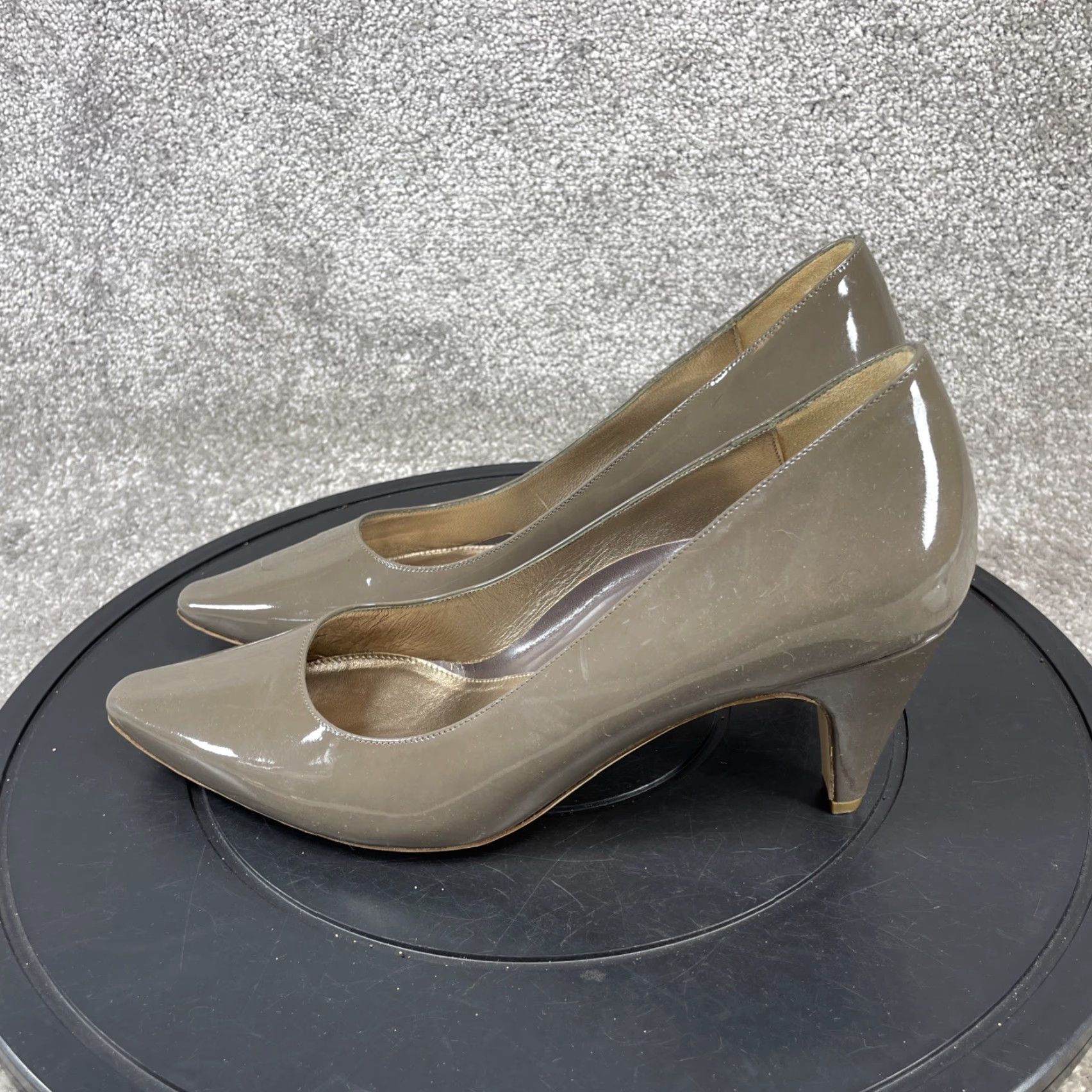 Vintage VINTAGE Dana Davis Pump Womens Size 10 B Patent Leather Pointed Toe Kitten Heel Casual Fall Winter Shoes Size US 10 / IT 40 - 5 Thumbnail
