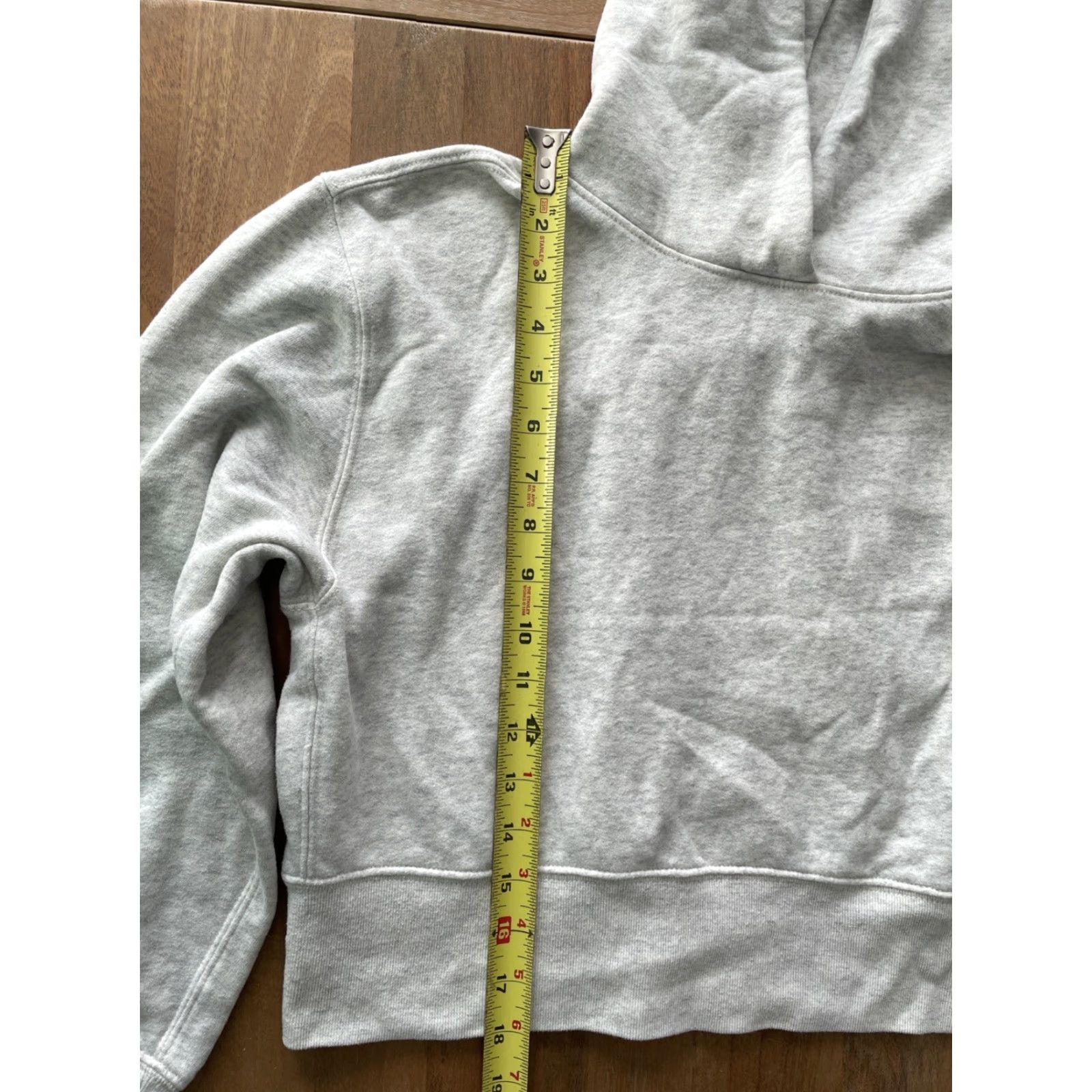 Abercrombie & Fitch Abercrombie & Fitch Hoodie Womens Small Gray Cropped Pullover Soft AF Sweatshirt Size S / US 4 / IT 40 - 4 Thumbnail