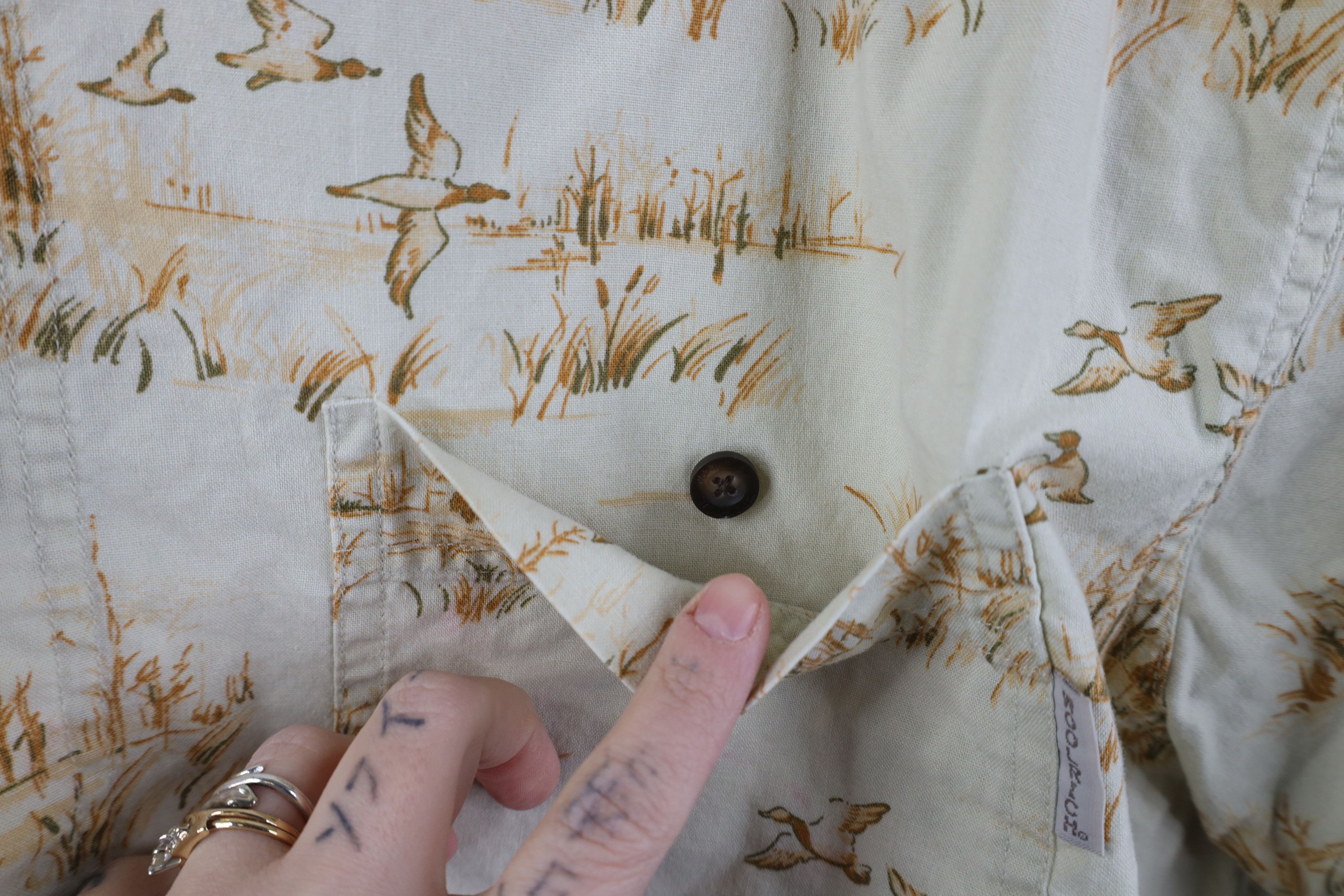 Woolrich Woolen Mills Vintage 90s Woolrich All Over Print Button Down Shirt USA Size US L / EU 52-54 / 3 - 5 Thumbnail