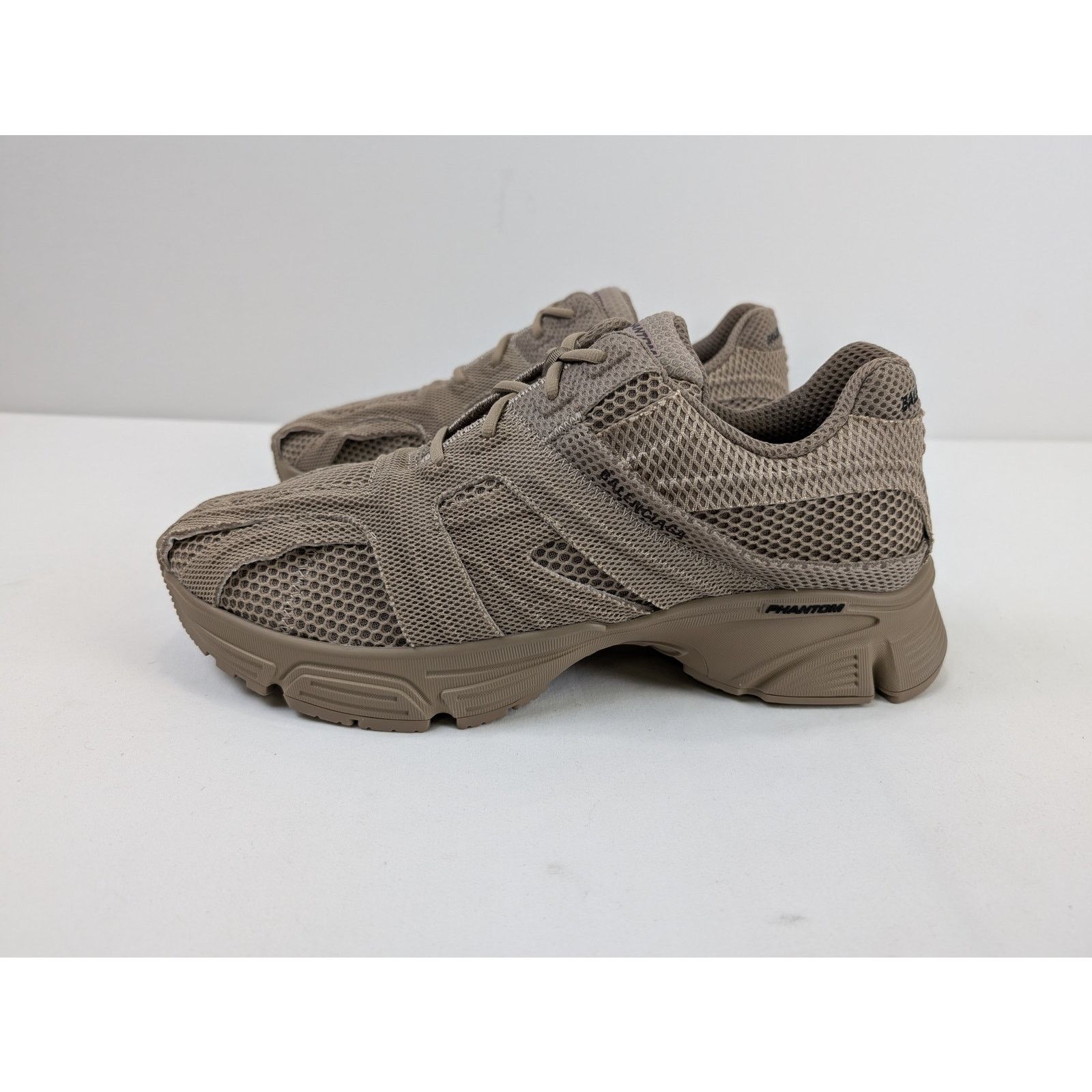 Balenciaga o1rshd1 Phantom Sneakers in Dark Beige Size US 13 / EU 46 - 10 Thumbnail