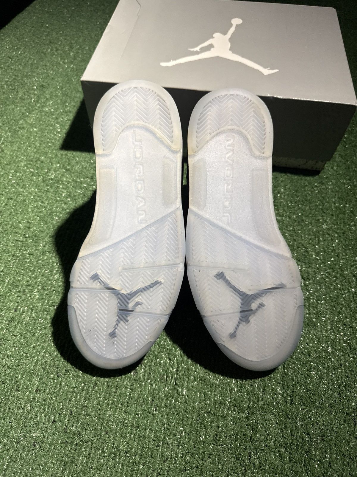 Jordan Brand Jordan 5 wolf grey 2026 Size US 7.5 / EU 40-41 - 6 Thumbnail