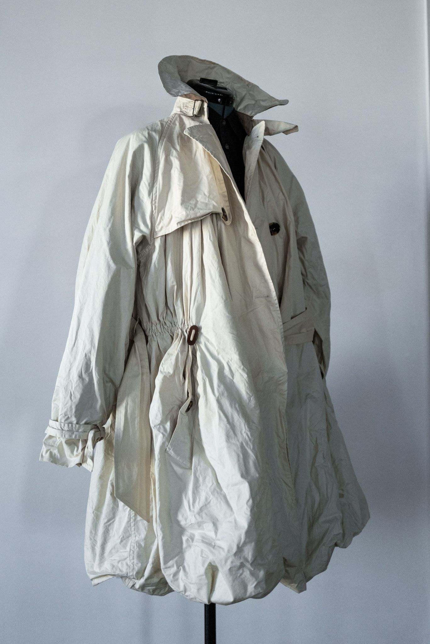 Jean Paul Gaultier Vintage Jean Paul Gaultier Ivory Cotton Hooded Trench Coat Size L / US 10 / IT 46 - 4 Thumbnail