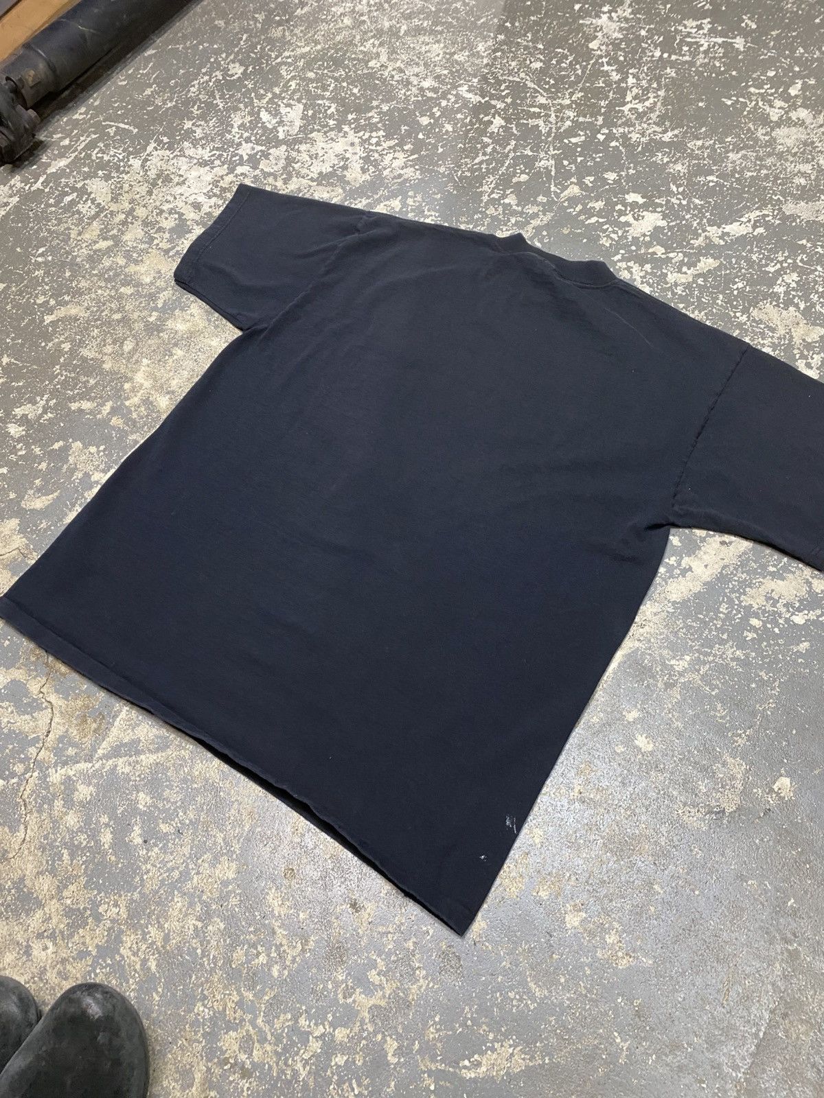 Band Tees × Vintage Vintage Barry Manilow 1995 Crew Tour Concert Tshirt Size US XL / EU 56 / 4 - 7 Thumbnail