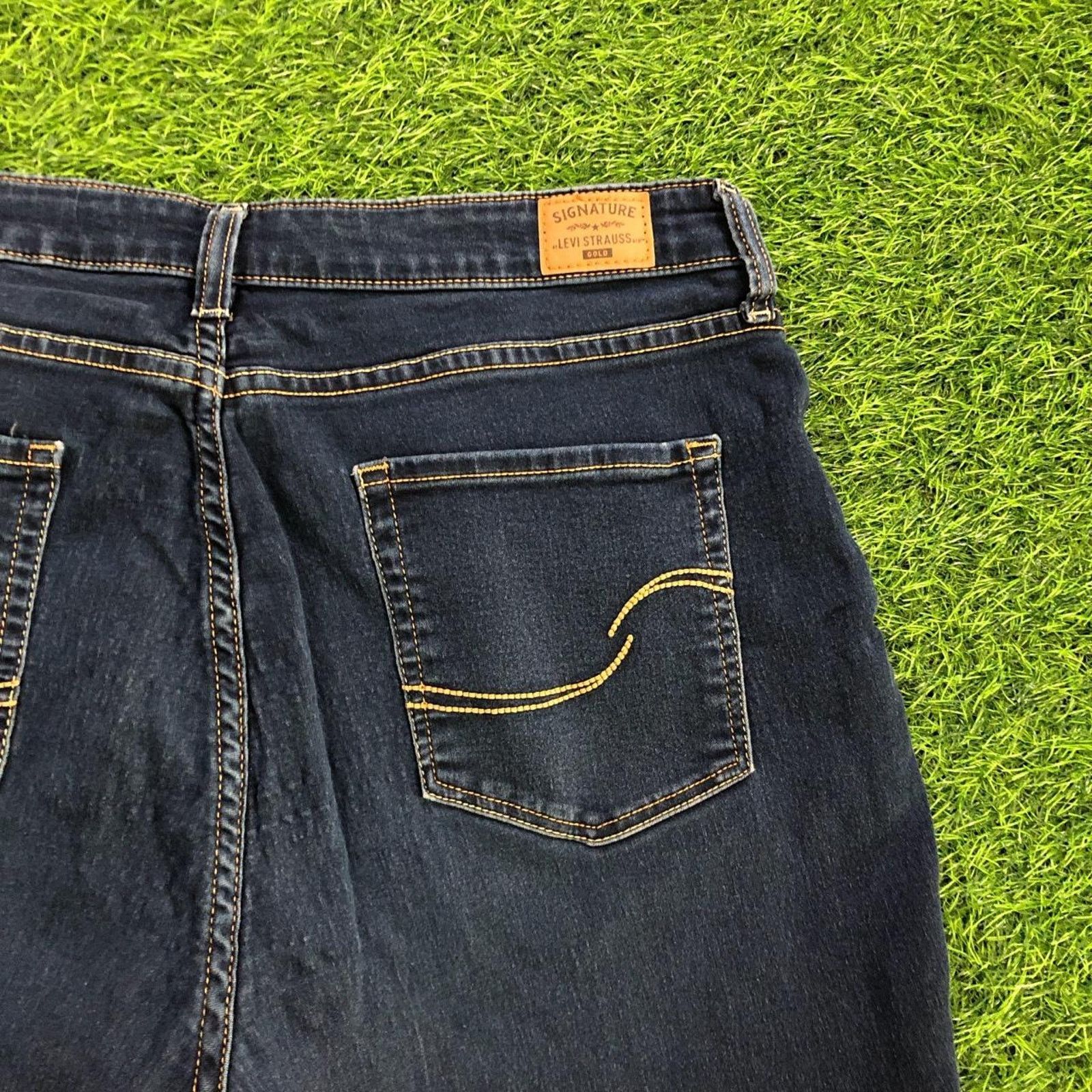 Levi's Levi Blue Signature Mid Rise Skinny Jeans w/ Stretch Waist Size 28" / US 6 / IT 42 - 4 Thumbnail