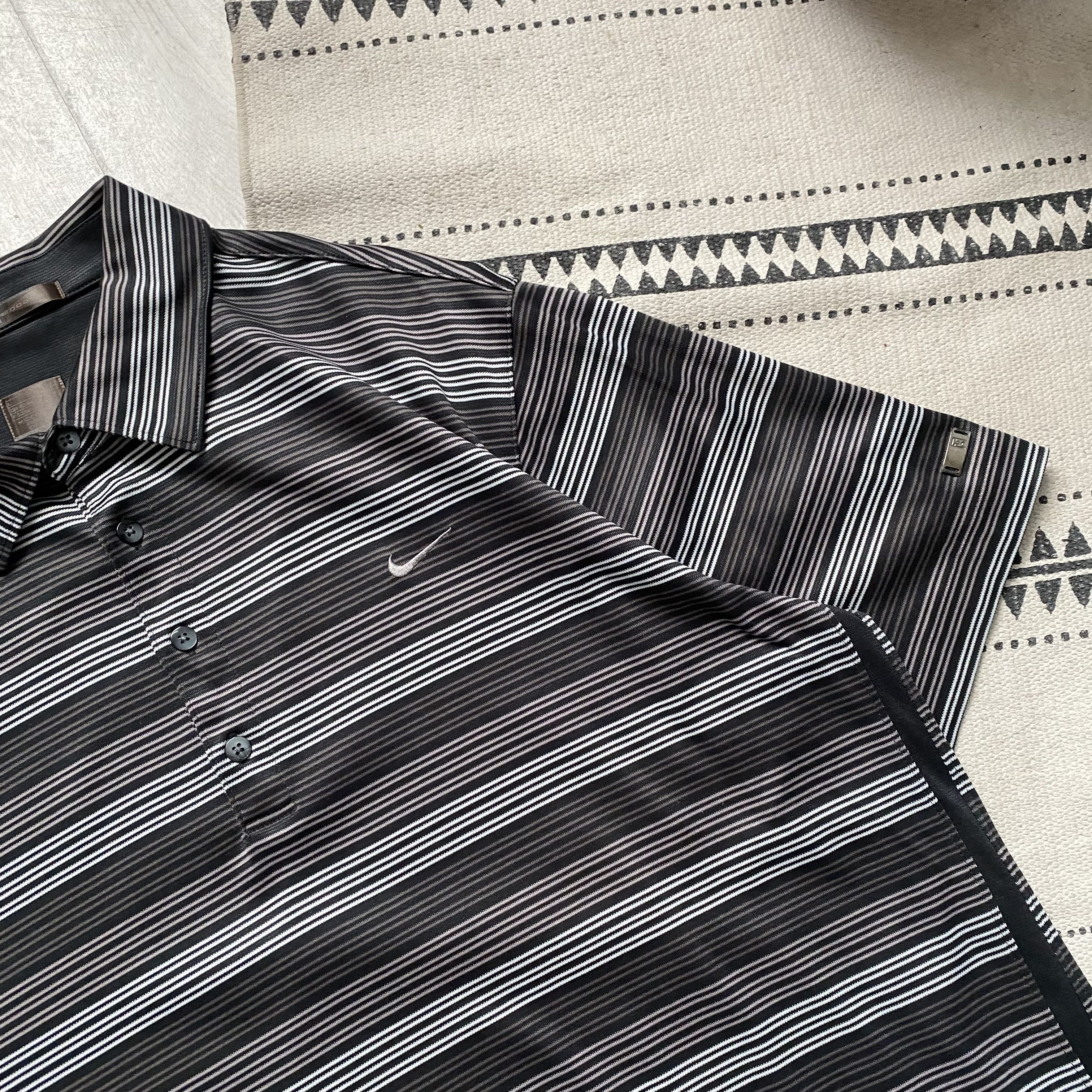 Nike × Tiger Woods 🏌🏼️ Vintage Tiger Woods Nike Golf Polos stripped federer Size US L / EU 52-54 / 3 - 6 Thumbnail