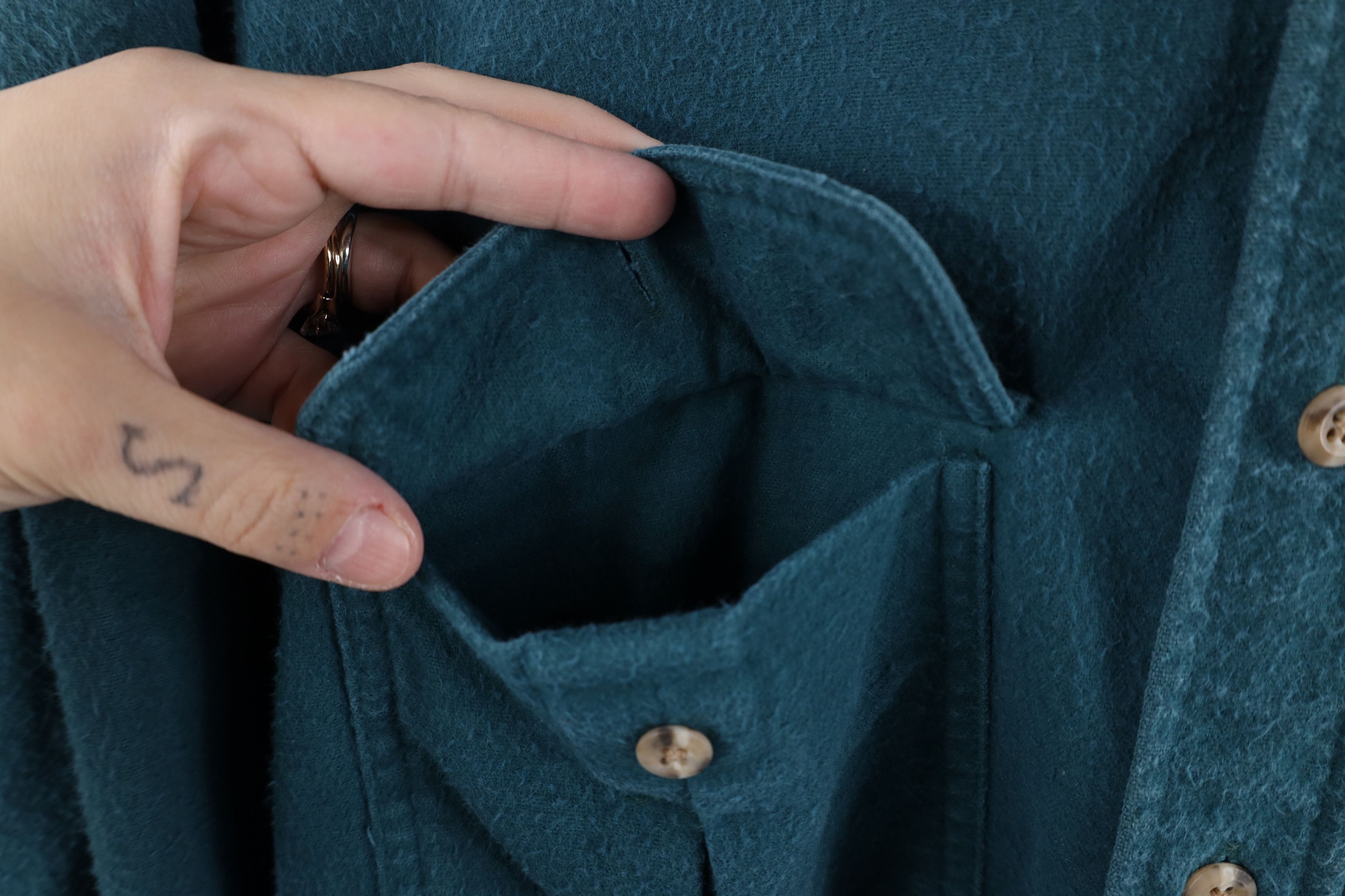 Vintage Vintage 90s Streetwear Cloth Collared Button Shirt Green Size US XL / EU 56 / 4 - 6 Thumbnail