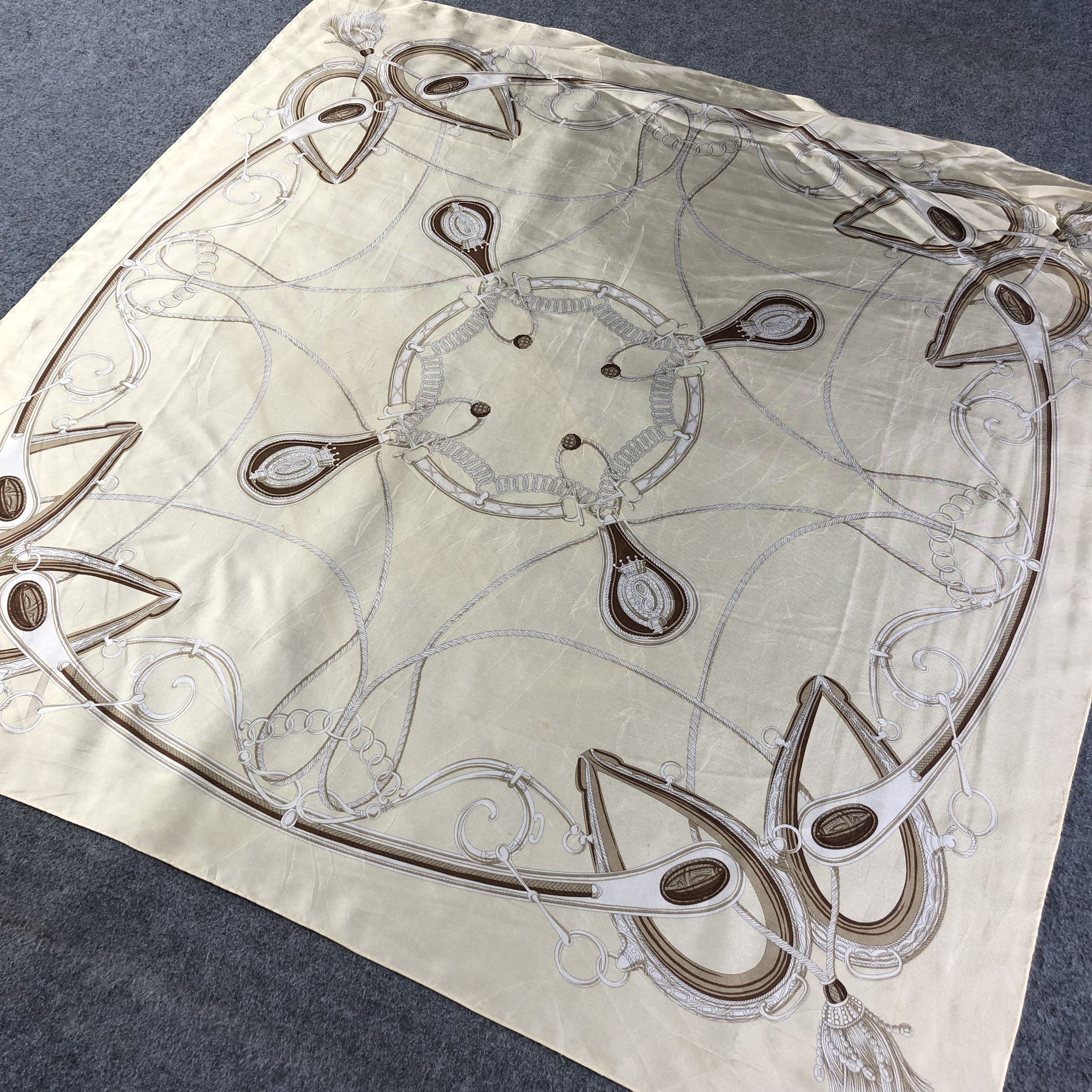 Japanese Brand Luxury Hand Rolled Silk Scarf M533 Size ONE SIZE - 2 Thumbnail