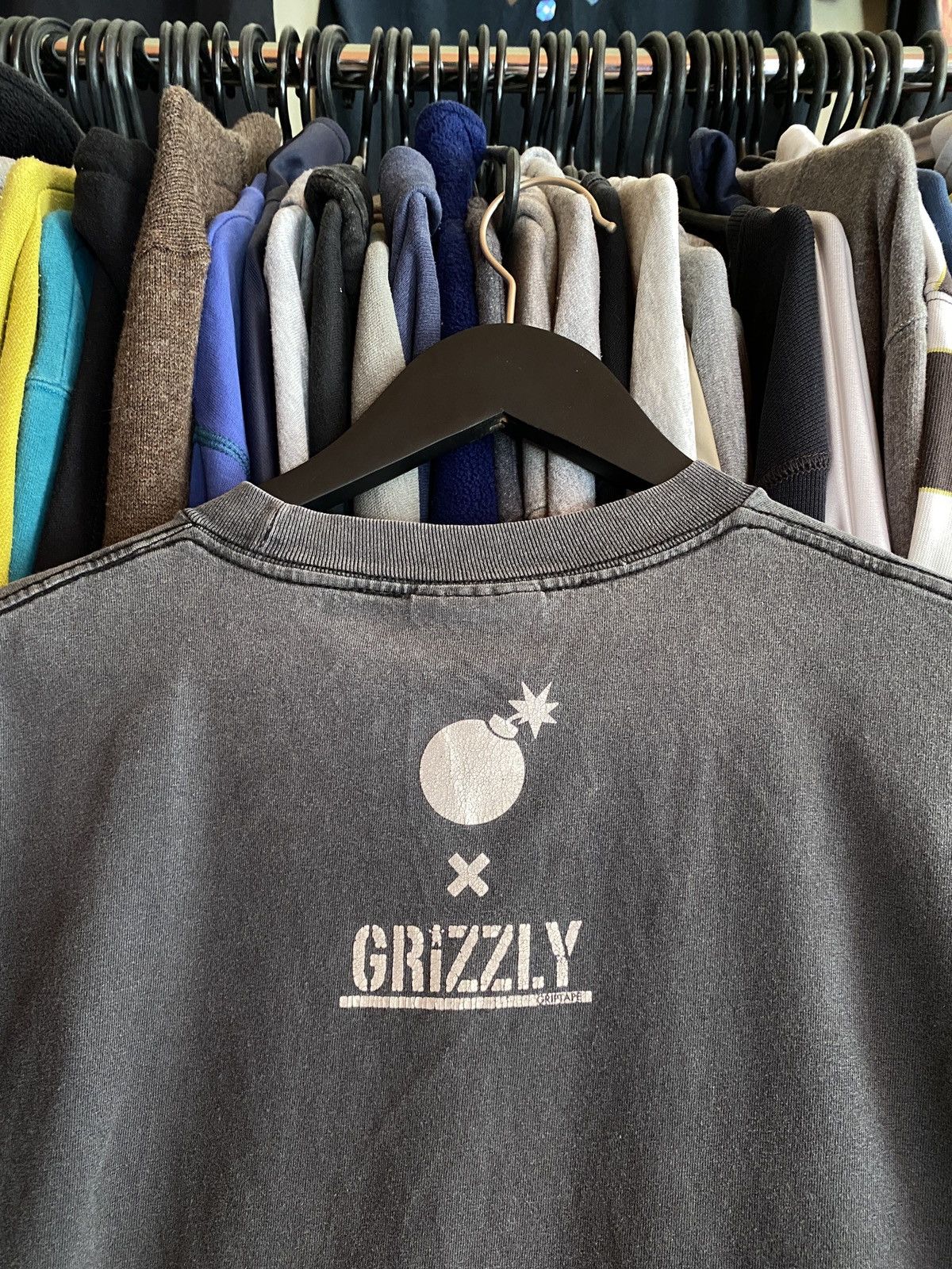 Grizzly Griptape THE HUNDREDS X GRIZZLY GRIPTAPE VINTAGE FADED T-SHIRT Size US M / EU 48-50 / 2 - 6 Thumbnail