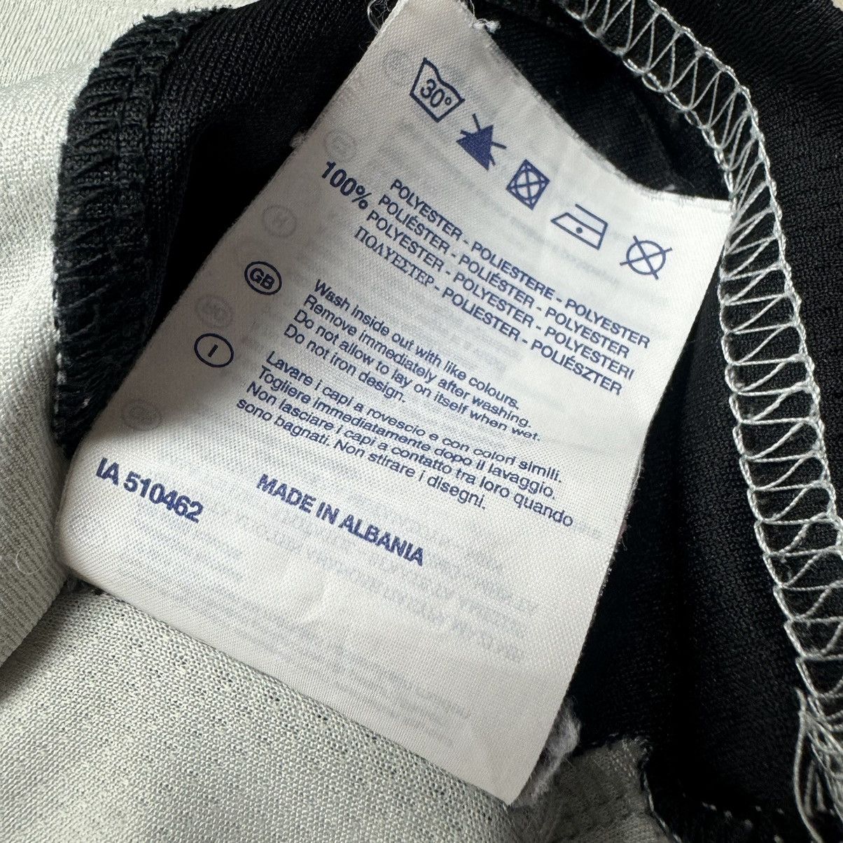 Champion Vintage Champion Italy Lightweight Jersey Size US L / EU 52-54 / 3 - 22 Thumbnail