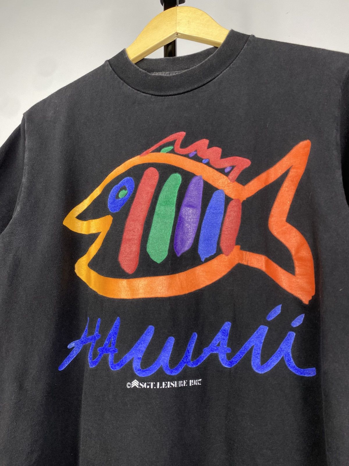 Vintage Vintage 1987 Art Hawaii Print Logo Surf USA T shirt Size US S / EU 44-46 / 1 - 3 Thumbnail