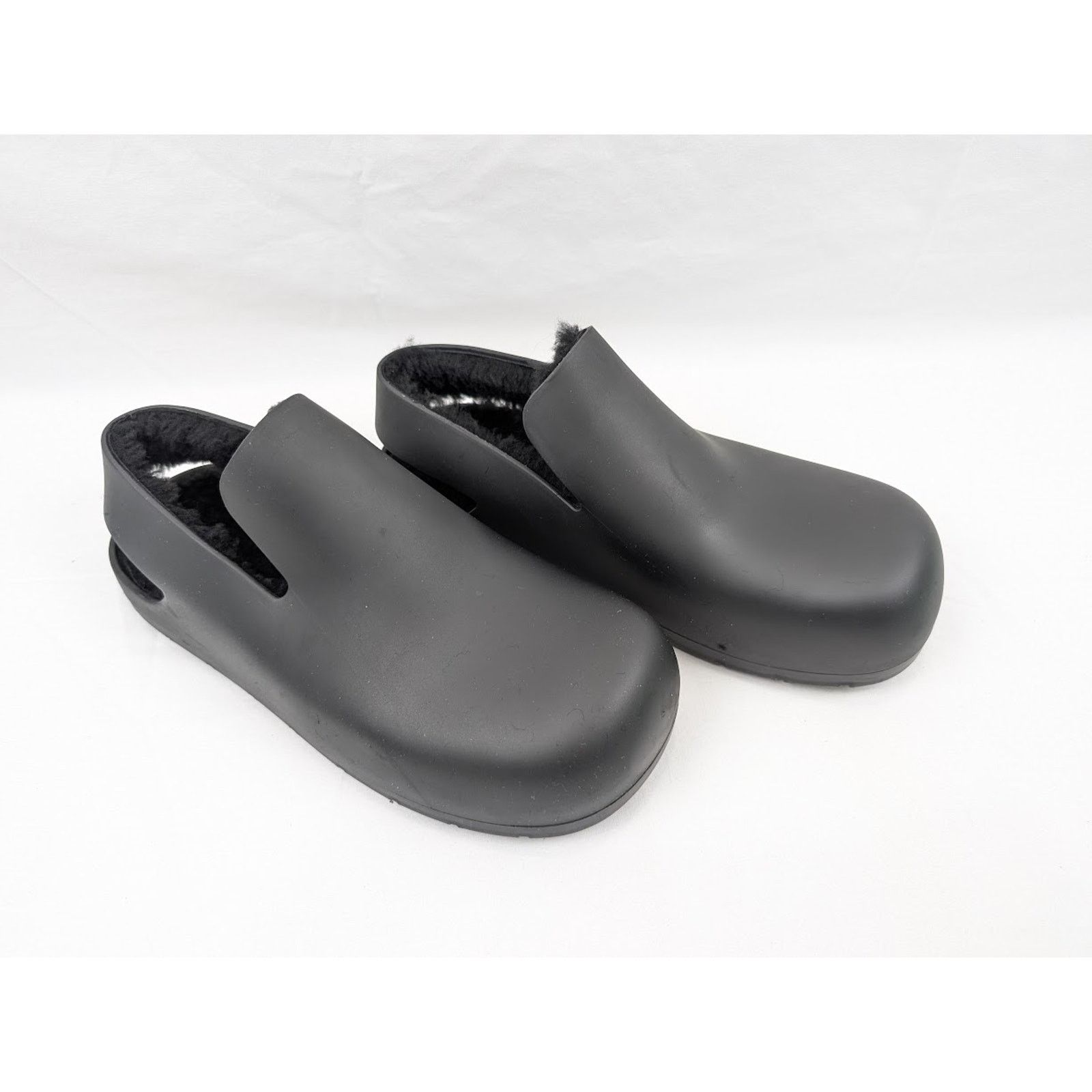Bottega Veneta o1rshd1 Q:3/dup/ Rubber Sole shearling Puddle Sandal Black Size US 13 / EU 46 - 14 Thumbnail