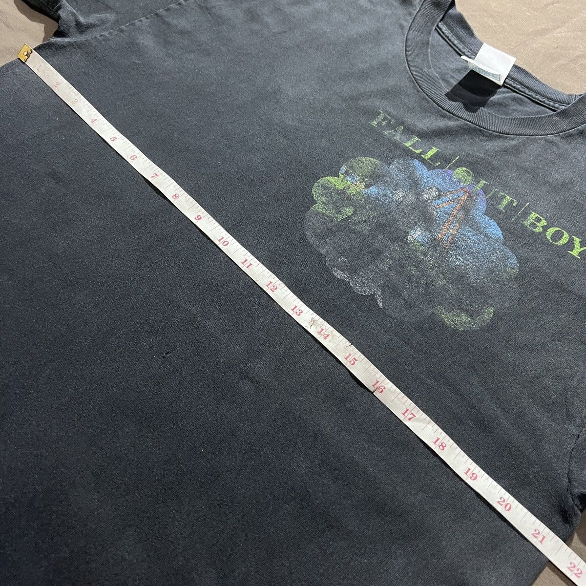 Band Tees Vintage Y2K Fall Out Boy Tour Tee Faded Alternative rock Emo Size US L / EU 52-54 / 3 - 11 Thumbnail