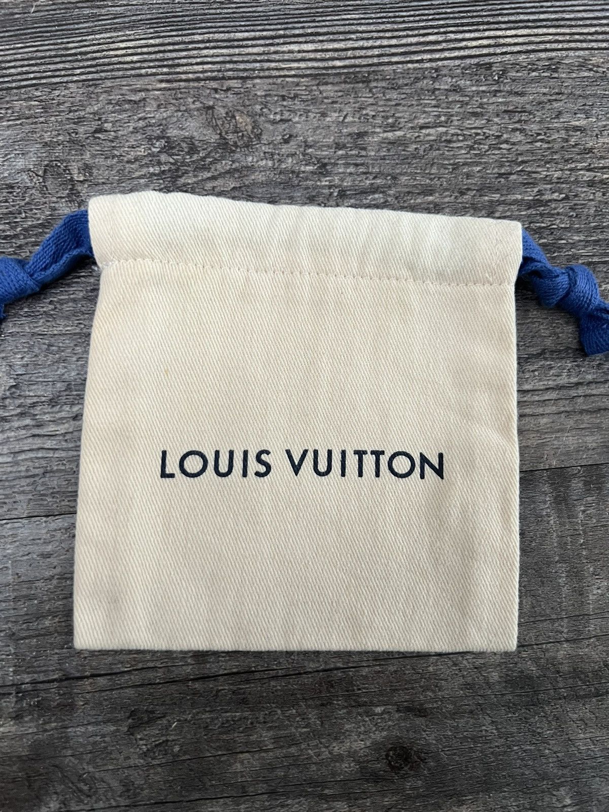 Louis Vuitton Keep It Double Leather Bracelet Size ONE SIZE - 5 Thumbnail