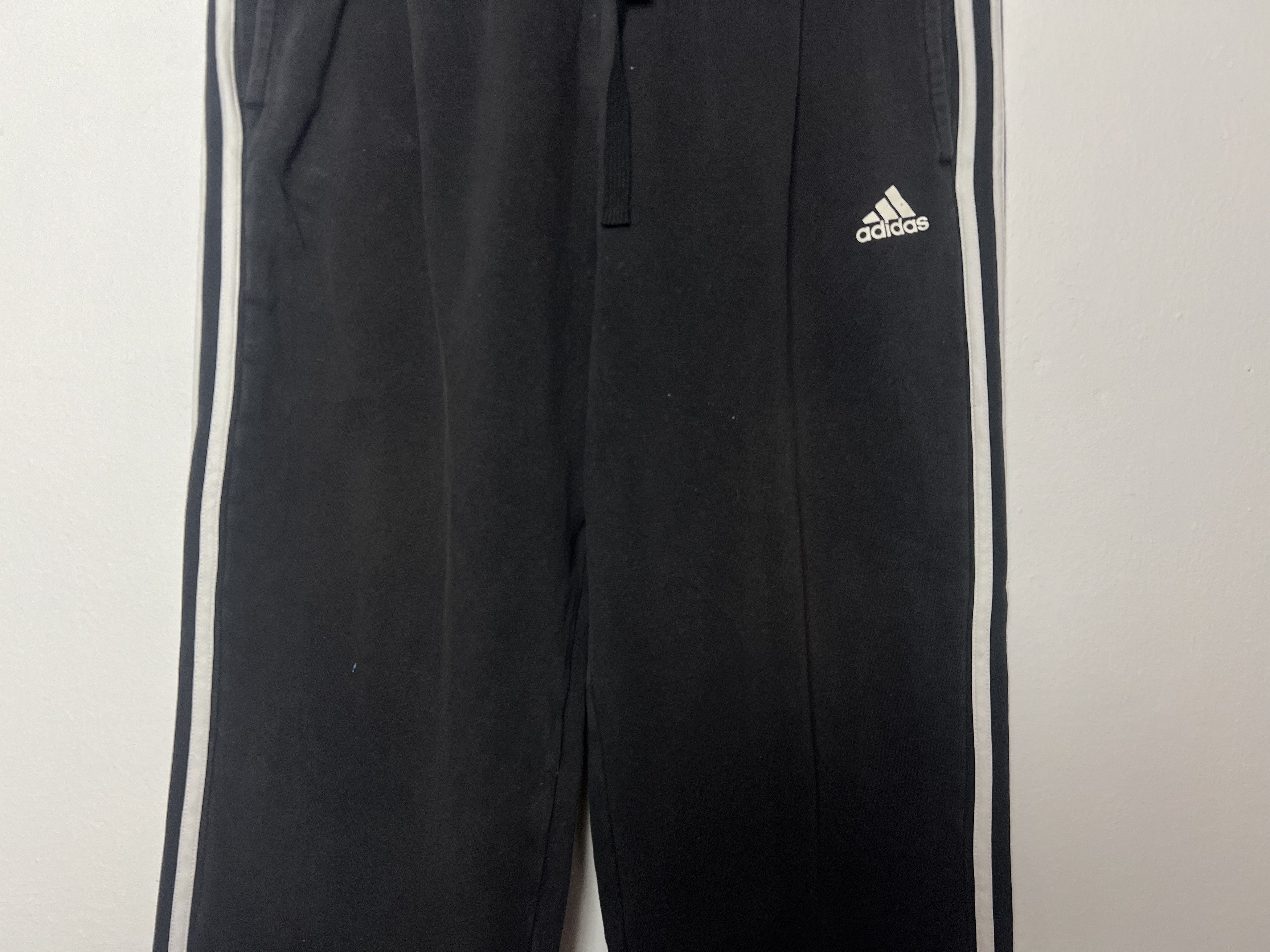 Adidas ADIDAS PRIMEGREEN ESSENTIAL WARM UP STRIPES TRACK PANT Size US 33 - 4 Thumbnail