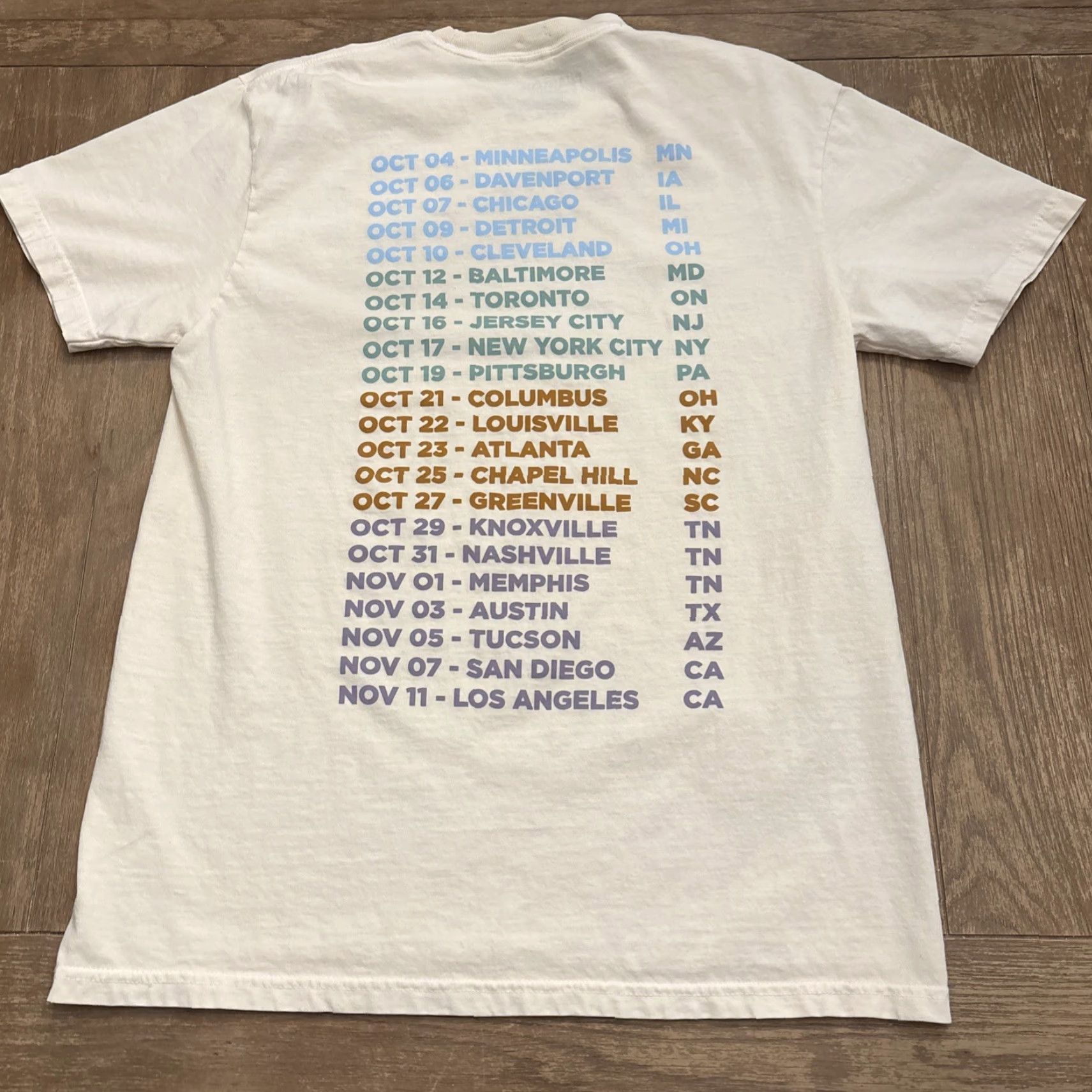 Vintage Phantom Planet T-Shirt Mens Band Tour EUC Cream Size M Official Merch Size US M / EU 48-50 / 2 - 4 Thumbnail