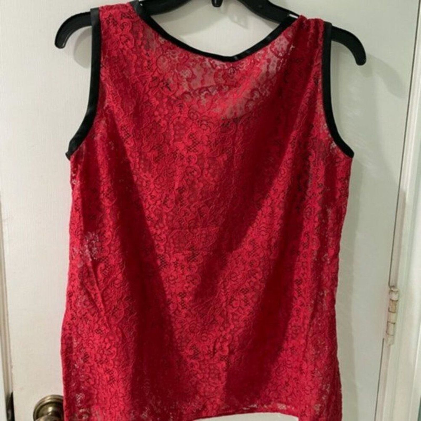 Dolce & Gabbana Dolce & Gabbana Sleeveless lace top red size 8 Size M / US 6-8 / IT 42-44 - 6 Thumbnail