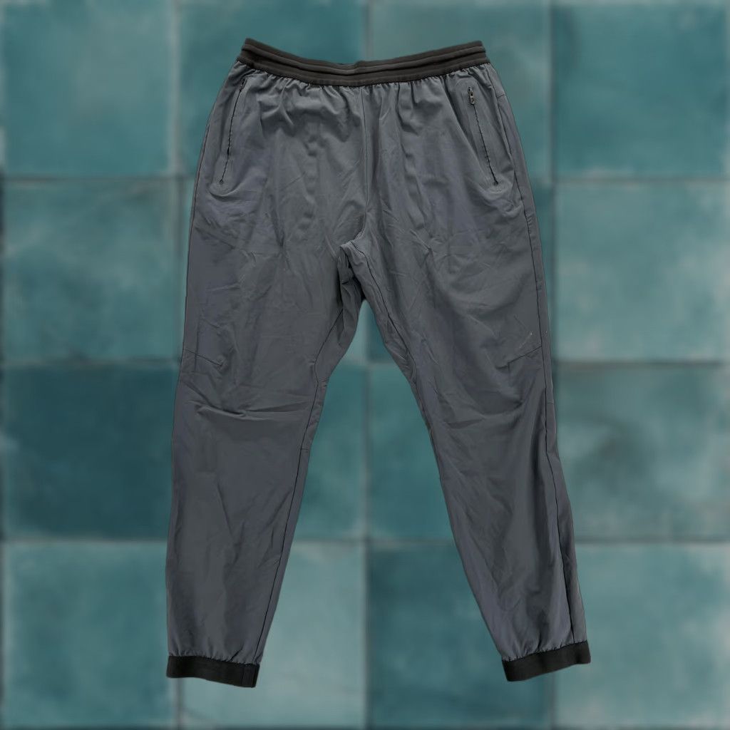 Vintage Hill City Jogger Pants Mens Large Gray Nylon Stretch Zip Pocket Athletic Run Size US 33 - 1 Thumbnail