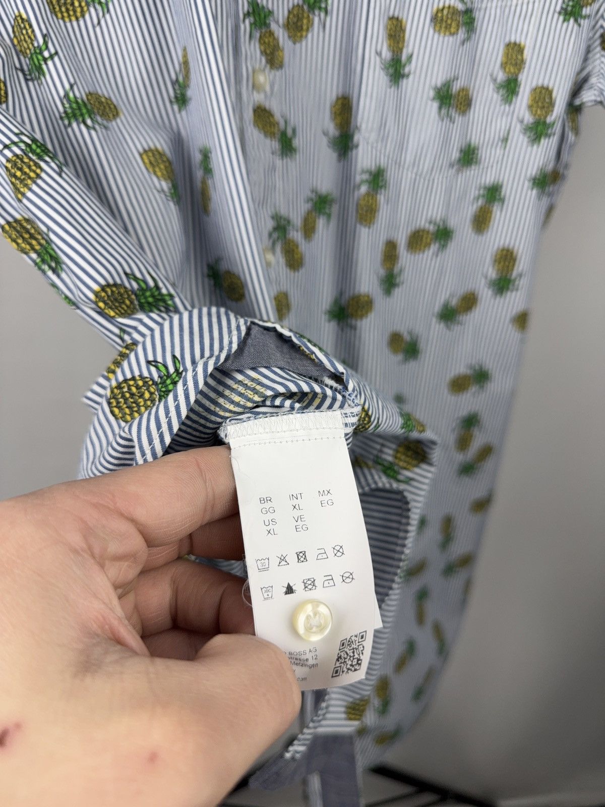 Hugo Boss Luxury 00s BOSS Hugo Boss Pineapple Stripe Shirt XL Slim Size US L / EU 52-54 / 3 - 9 Thumbnail