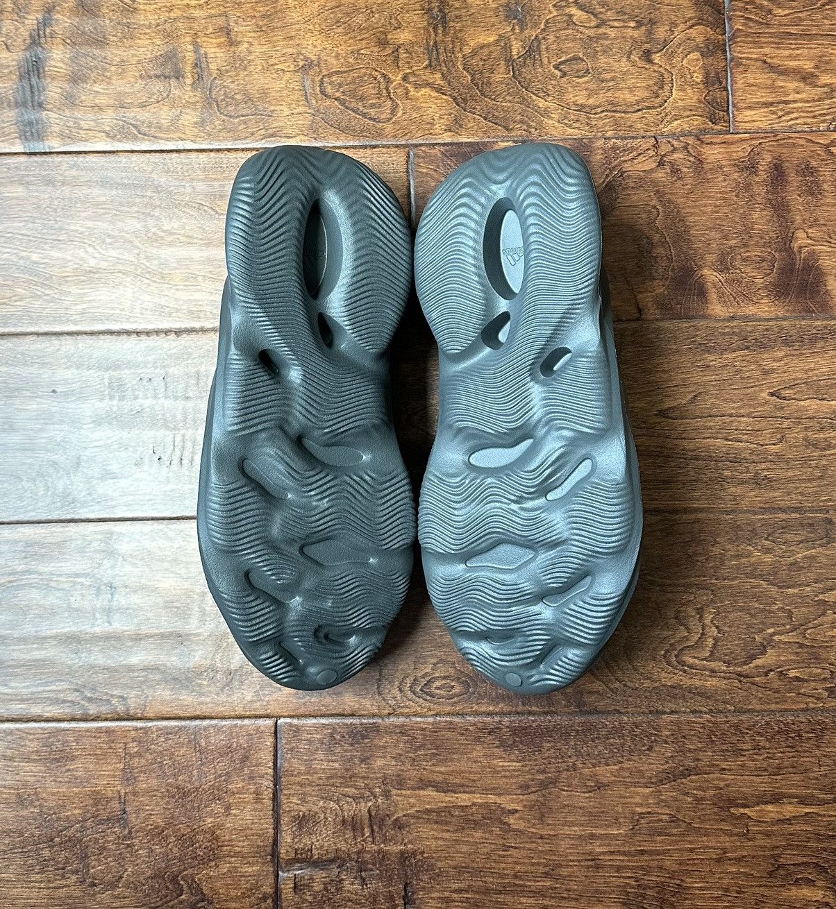 Adidas × Yeezy ADIDAS YEEZY FOAM RNR SIZE 12 Size US 12 / EU 45 - 5 Thumbnail