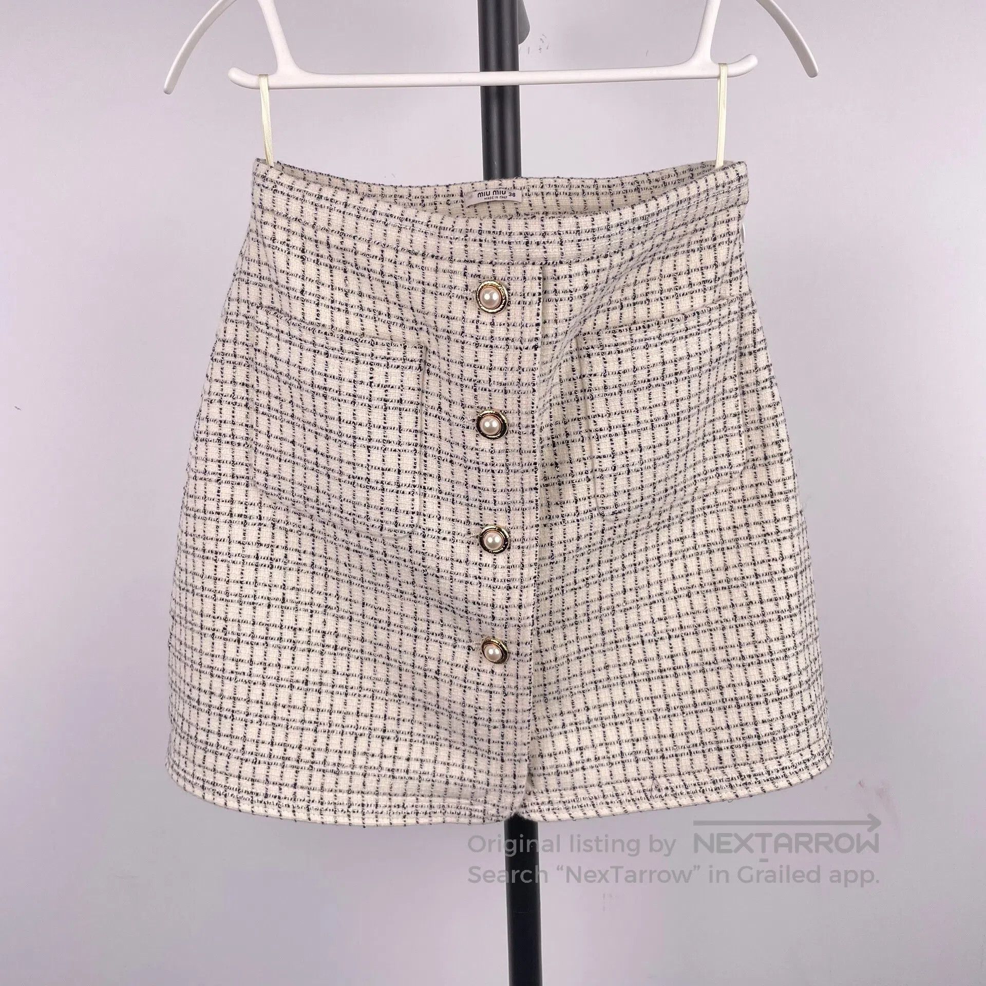 Miu Miu Miu Miu Ivory white tweed pearl button checkered short ski Size 37" - 1 Thumbnail