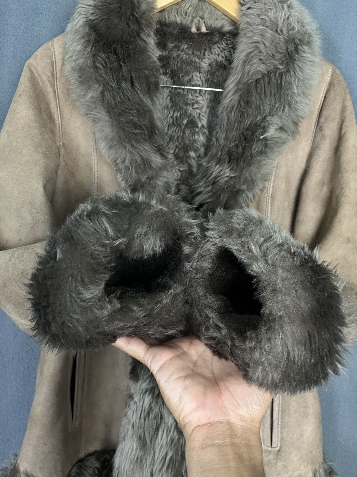 Designer ADAR MADE IN SPAIN SUEDE LEATHER JACKET SHEARLING FUR COAT Size US S / EU 44-46 / 1 - 8 Thumbnail