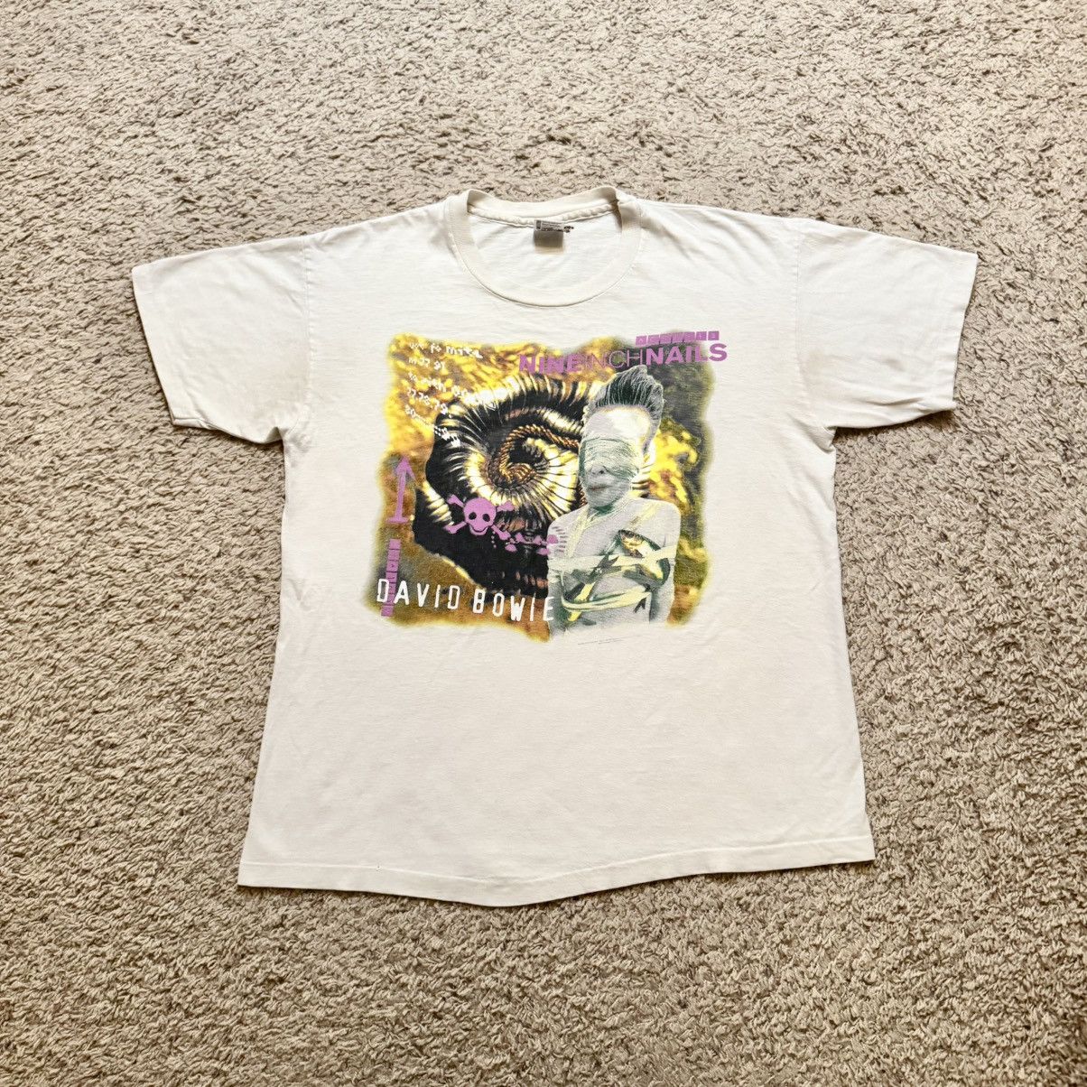 Vintage Vintage 1995 Nine Inch Nails & David Bowie Tour Tee Size US XL / EU 56 / 4 - 4 Thumbnail