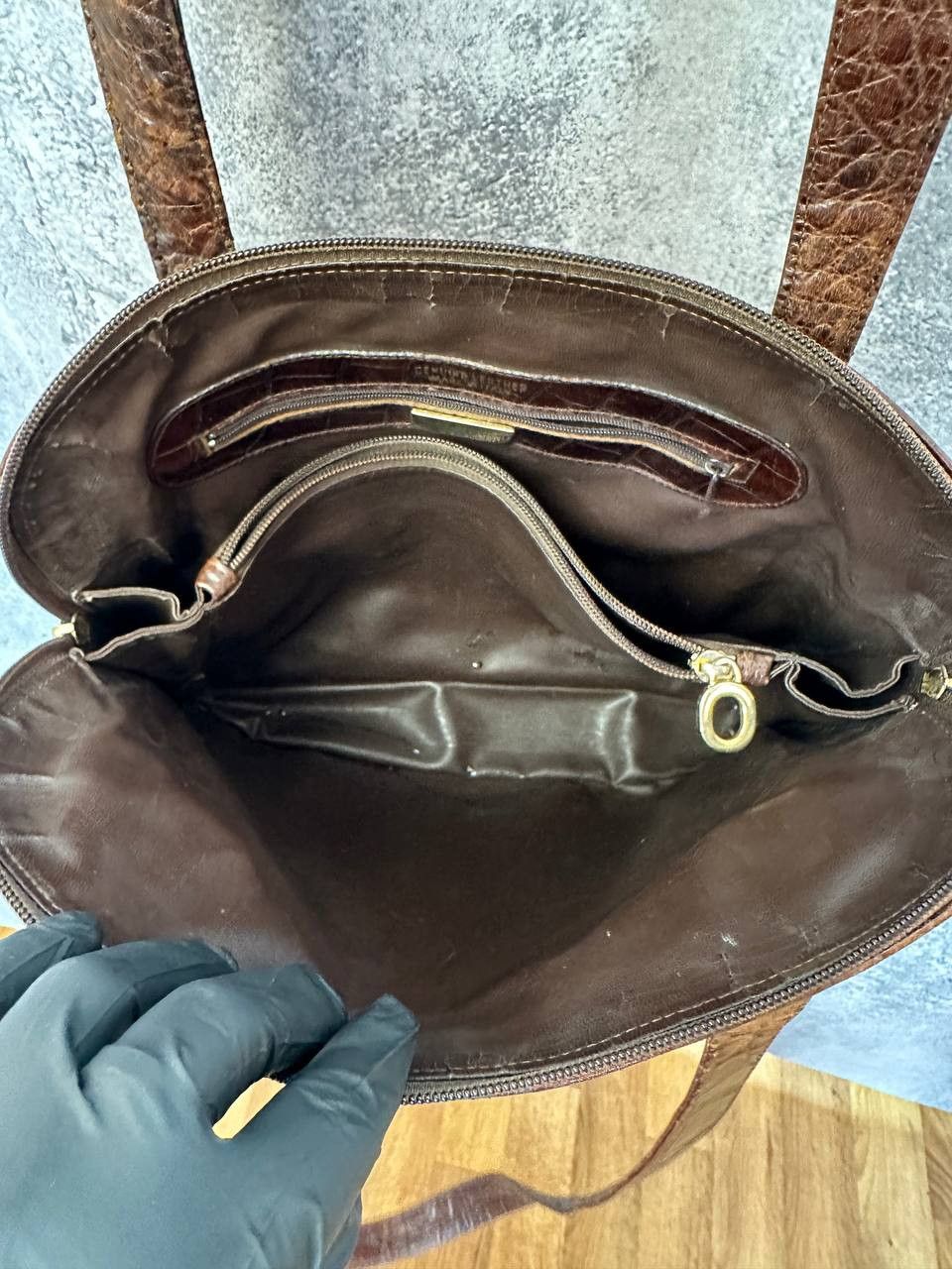 Russell & Bromley Russell & Bromley Italy Croc Embossed Leather Shoulder Bag Size ONE SIZE - 7 Thumbnail