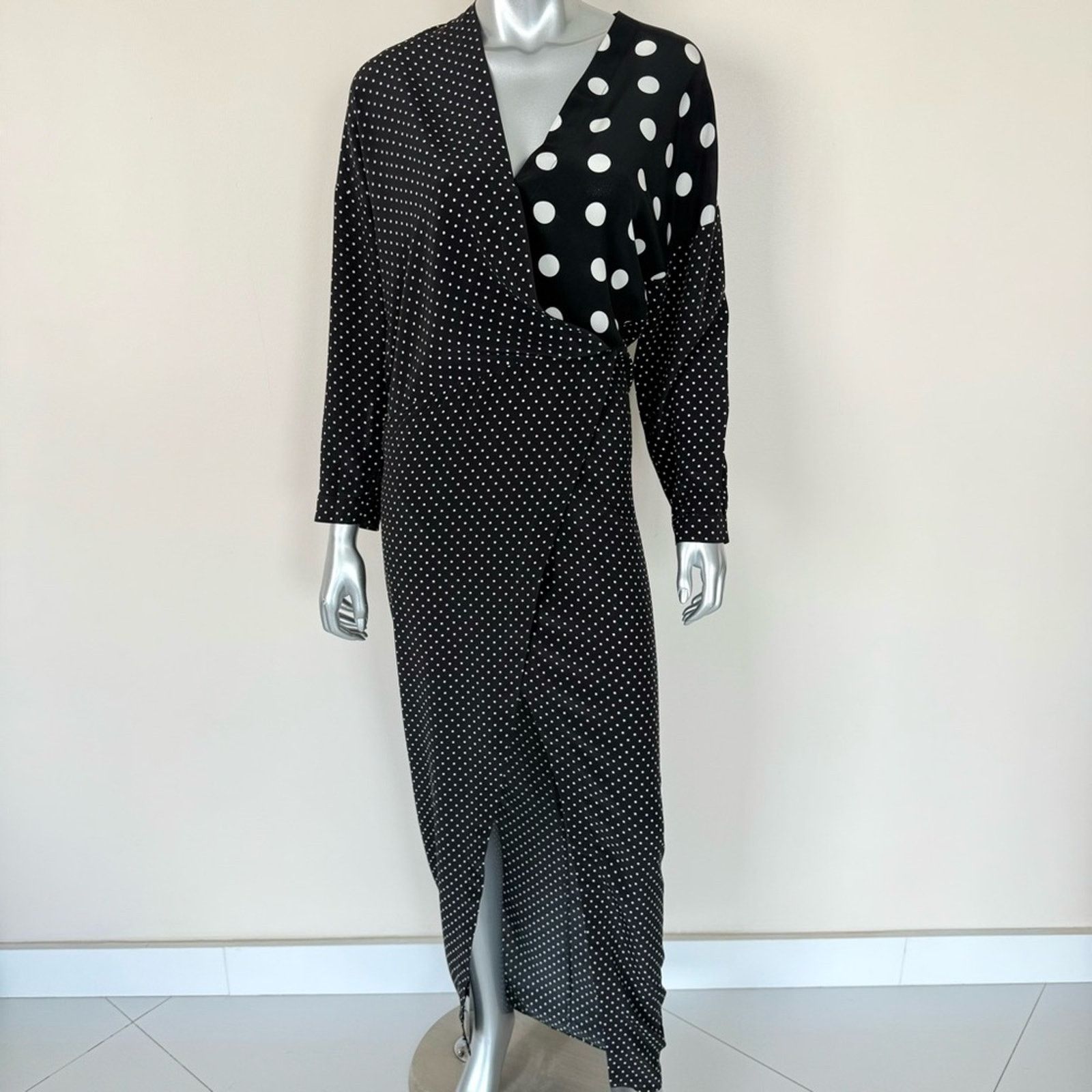 Other NWT!!! Michelle Mason silk women dress size XS retail 1041$ Size XS / US 0-2 / IT 36-38 - 1 Thumbnail