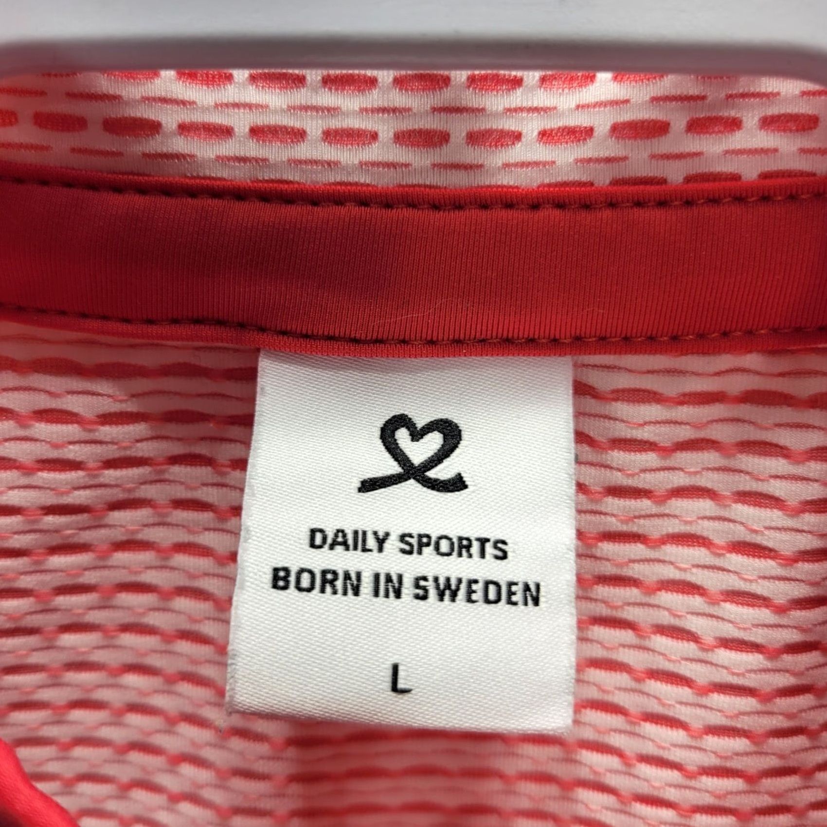 Vintage Daily Sports Womens Tank 1/4 Zip Red Figure Polyester Blend Sz L Athletic Activewear Shirt Size L / US 10 / IT 46 - 6 Thumbnail