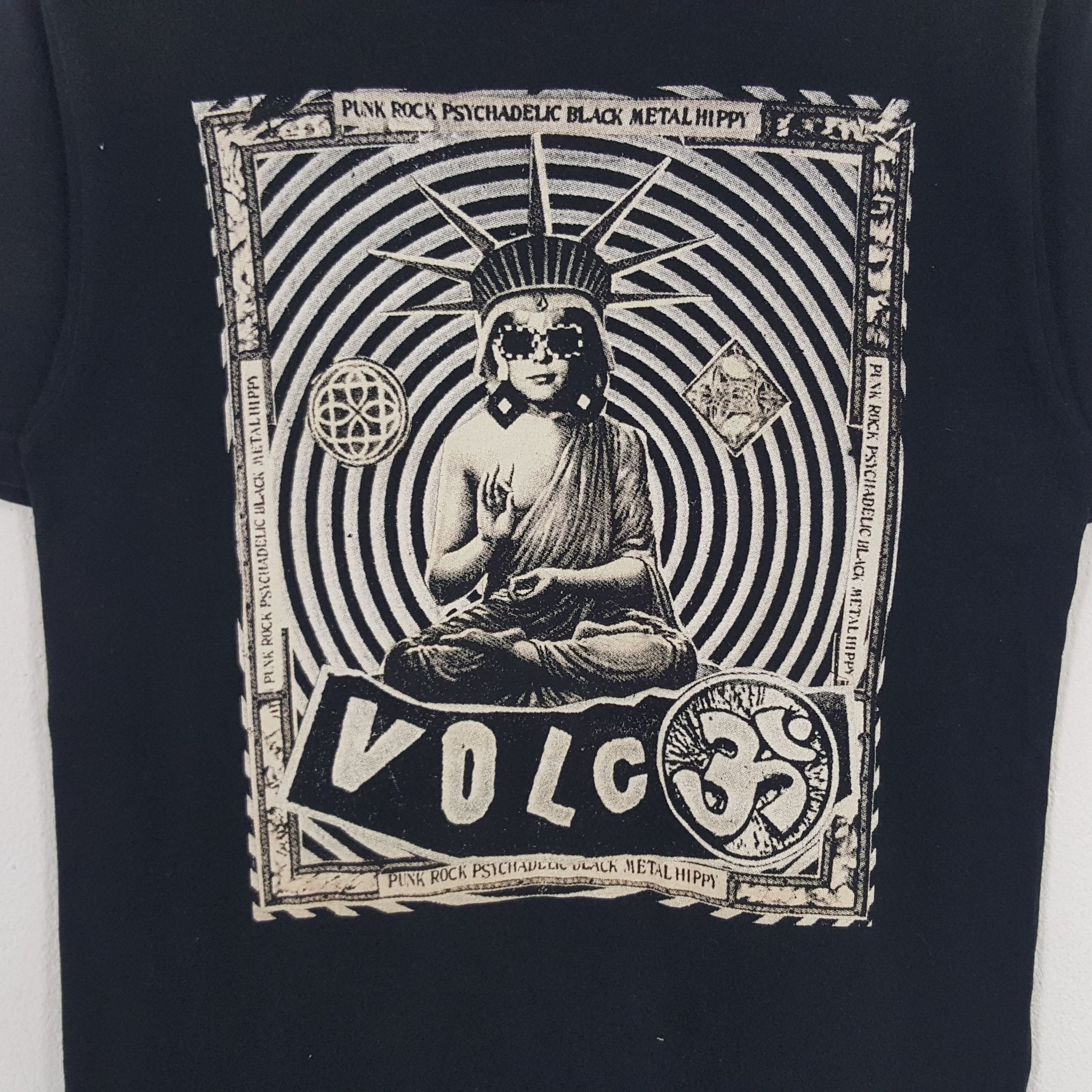Vintage × Volcom Vintage Volcom American Rock Art Tshirt Size US S / EU 44-46 / 1 - 2 Thumbnail