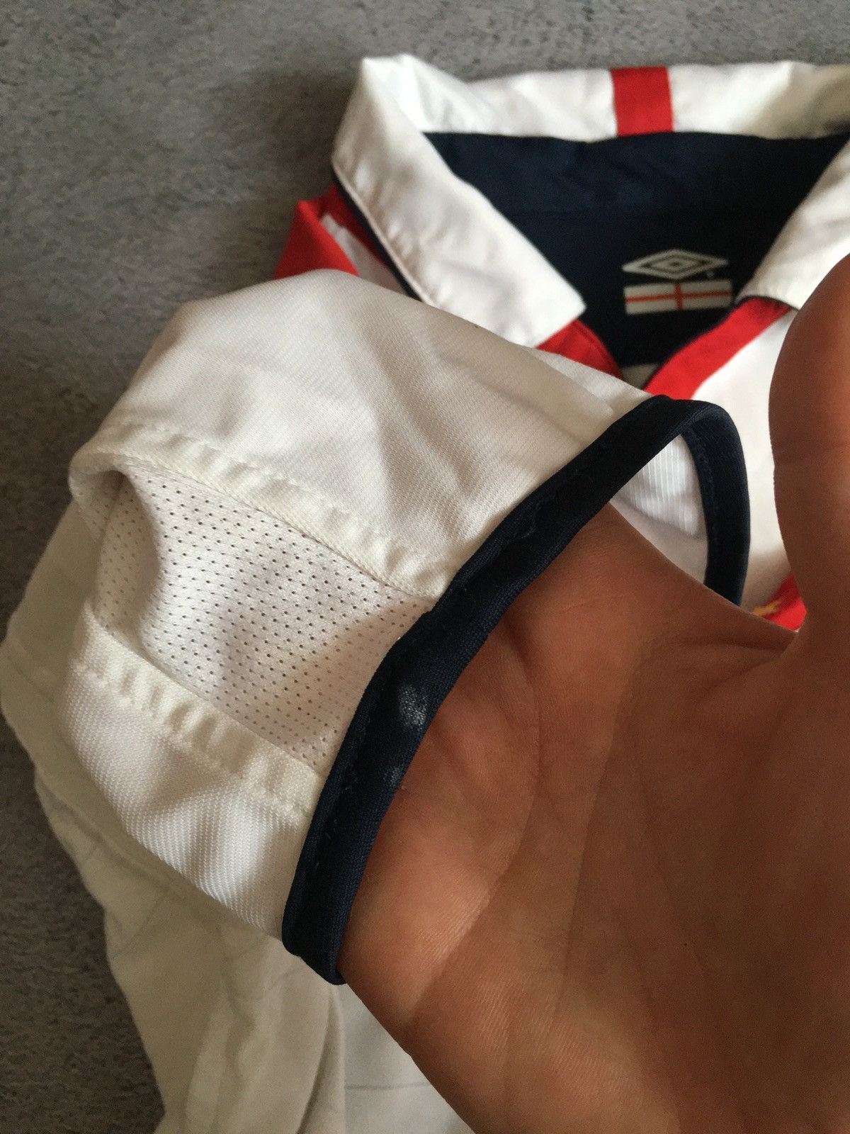 Umbro 🐓ENGLAND 2003 2005 HOME FOOTBALL SHIRT SOCCER JERSEY UMBRO Size US M / EU 48-50 / 2 - 5 Thumbnail