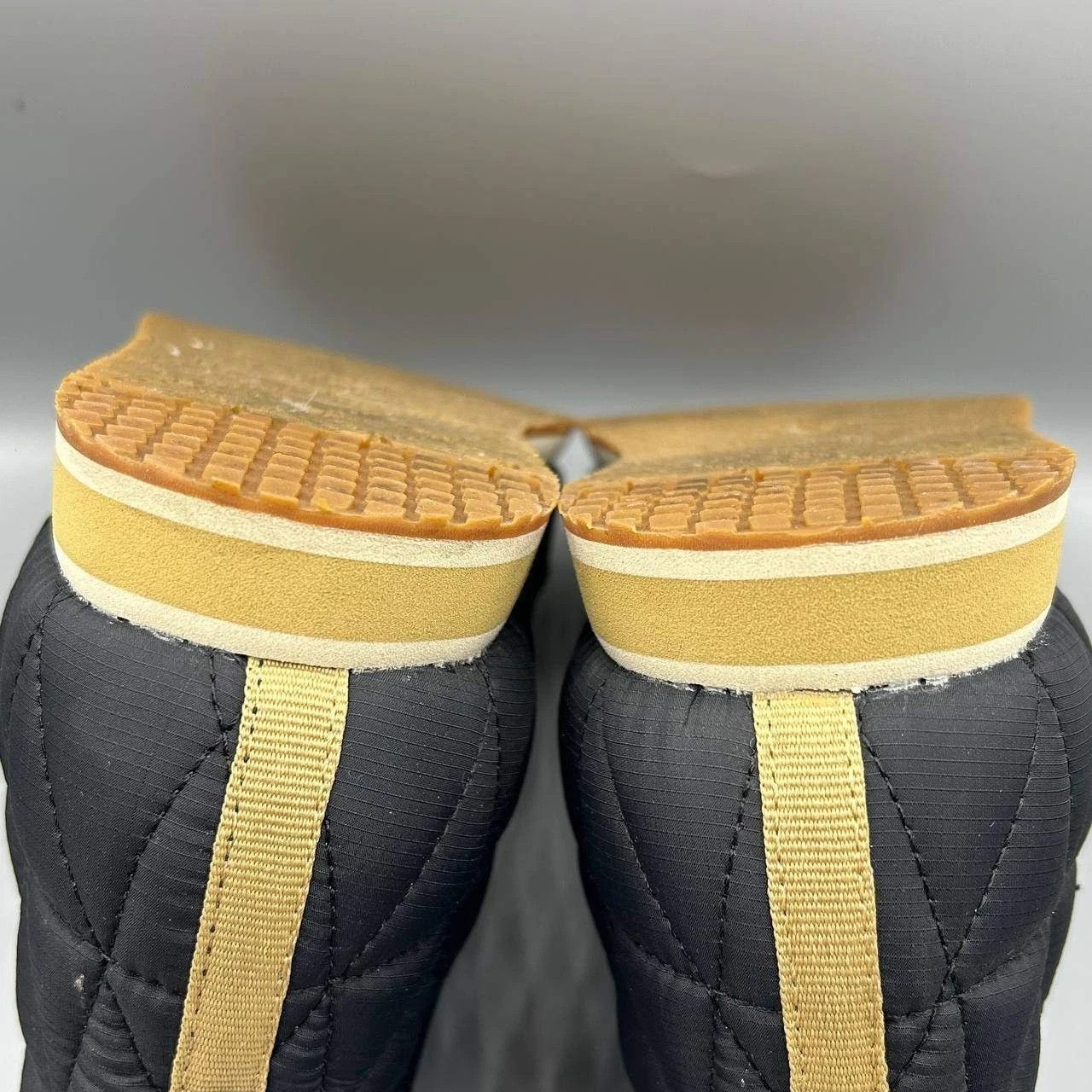 Teva Teva Ember Mid Women 7 Waterproof Quilted Chelsea 1106209 Size US 7 / IT 37 - 12 Thumbnail
