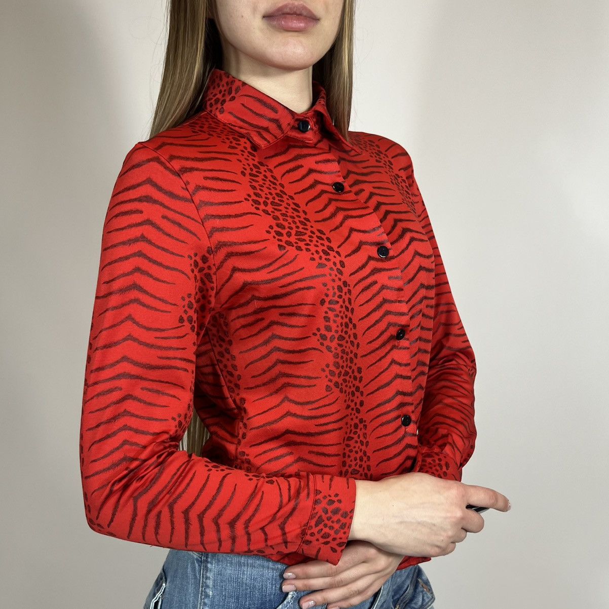 Versace Vintage 90s Versace Luxury Leopard Print Retro Style Shirt Size S / US 4 / IT 40 - 2 Thumbnail