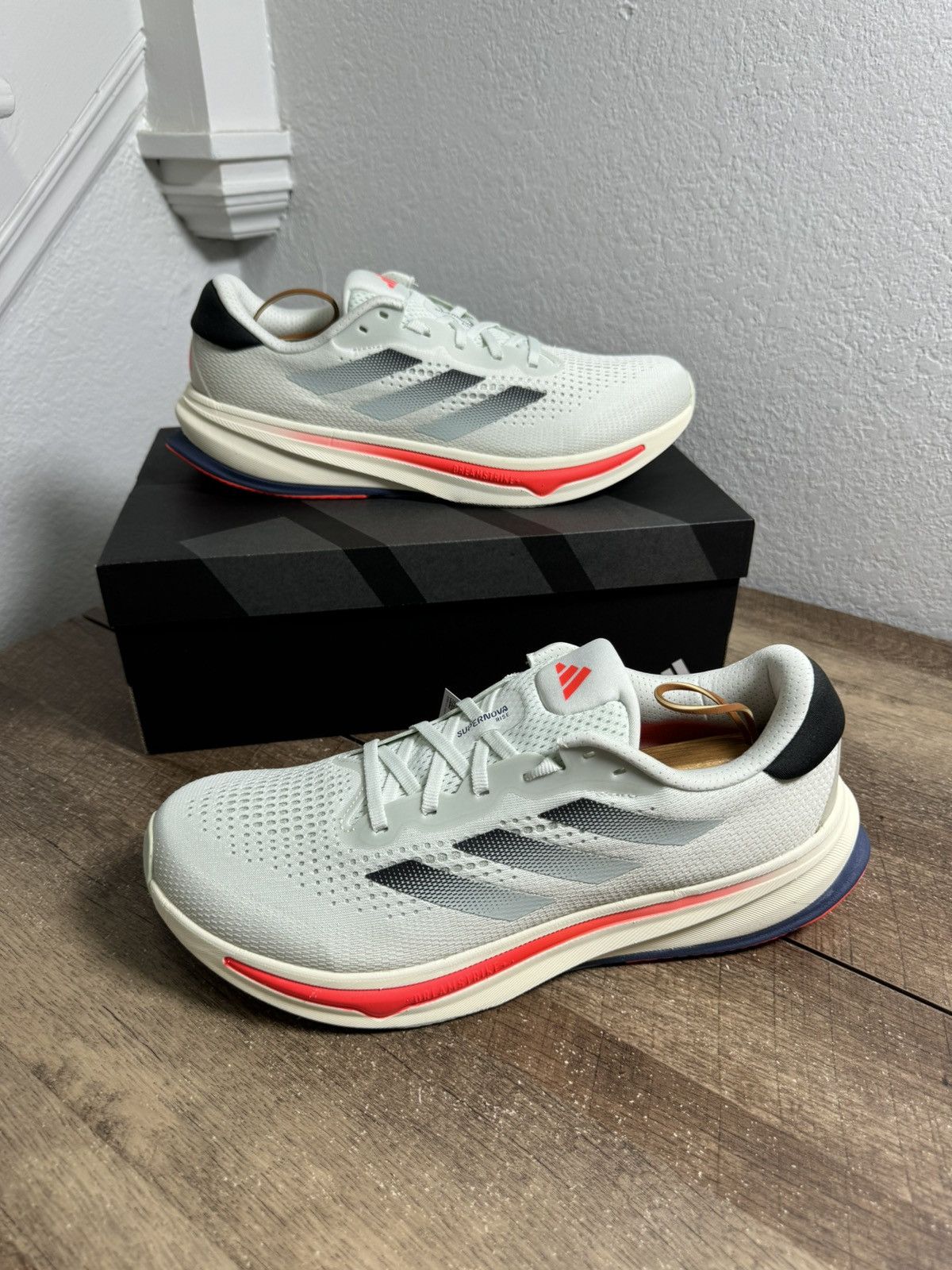 Adidas Adidas Supernova Rise Crystal Jade Carbon Solar Red Size 11 Size US 11 / EU 44 - 2 Thumbnail
