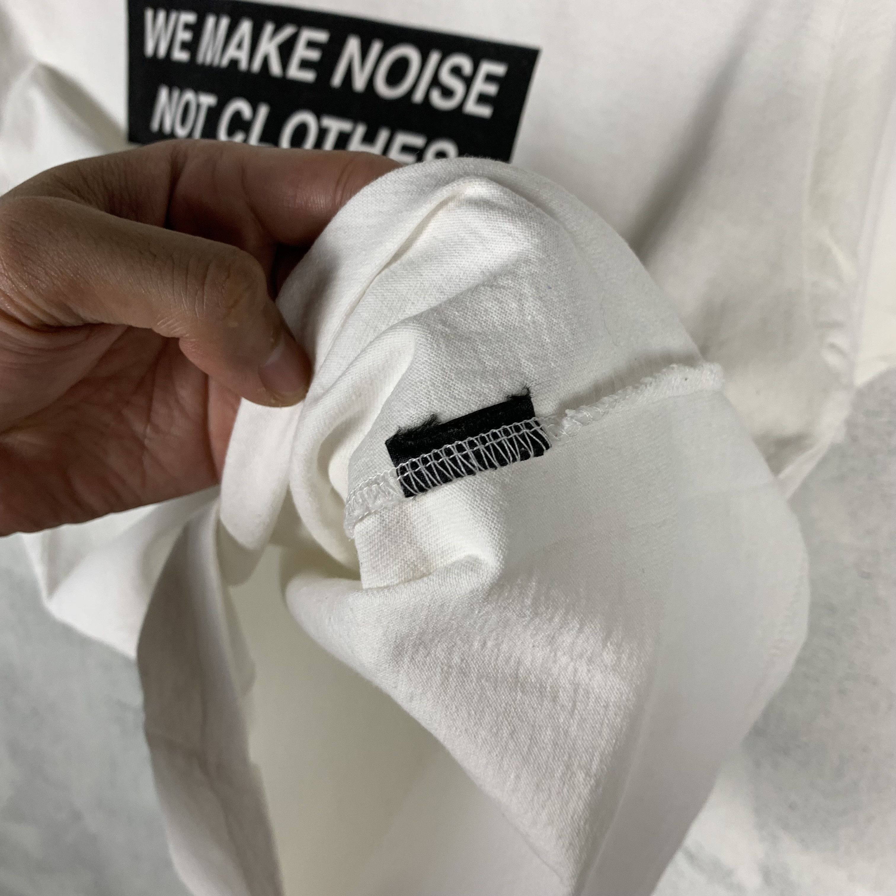 Undercover Undercover "We Make Noise Not Clothes" Tshirt Size US M / EU 48-50 / 2 - 4 Thumbnail